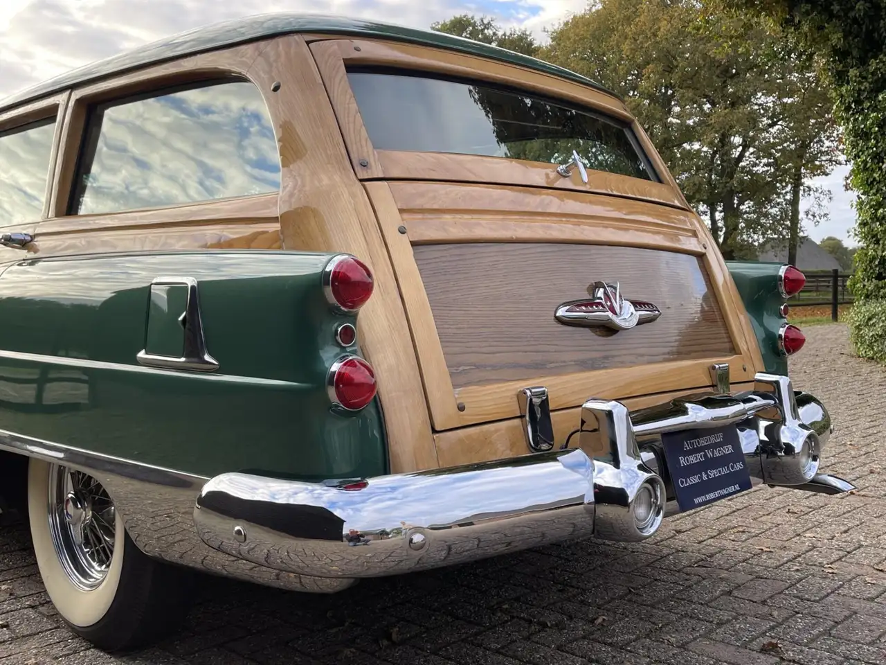 Buick Super V8 Wagon "Woody" gerestaureerd, foto 12