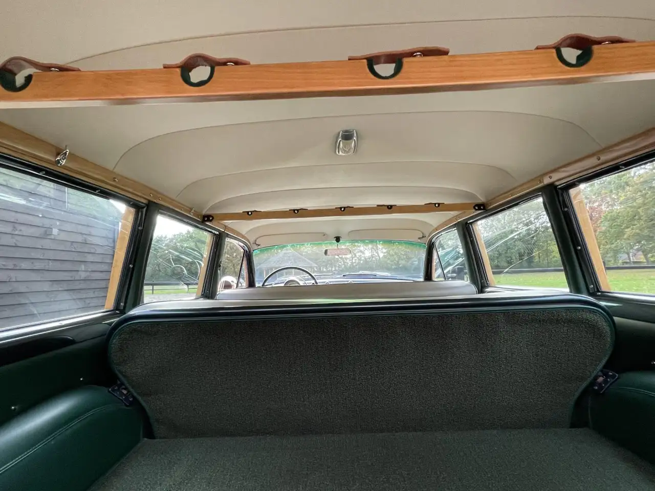 Buick Super V8 Wagon "Woody" gerestaureerd, foto 10