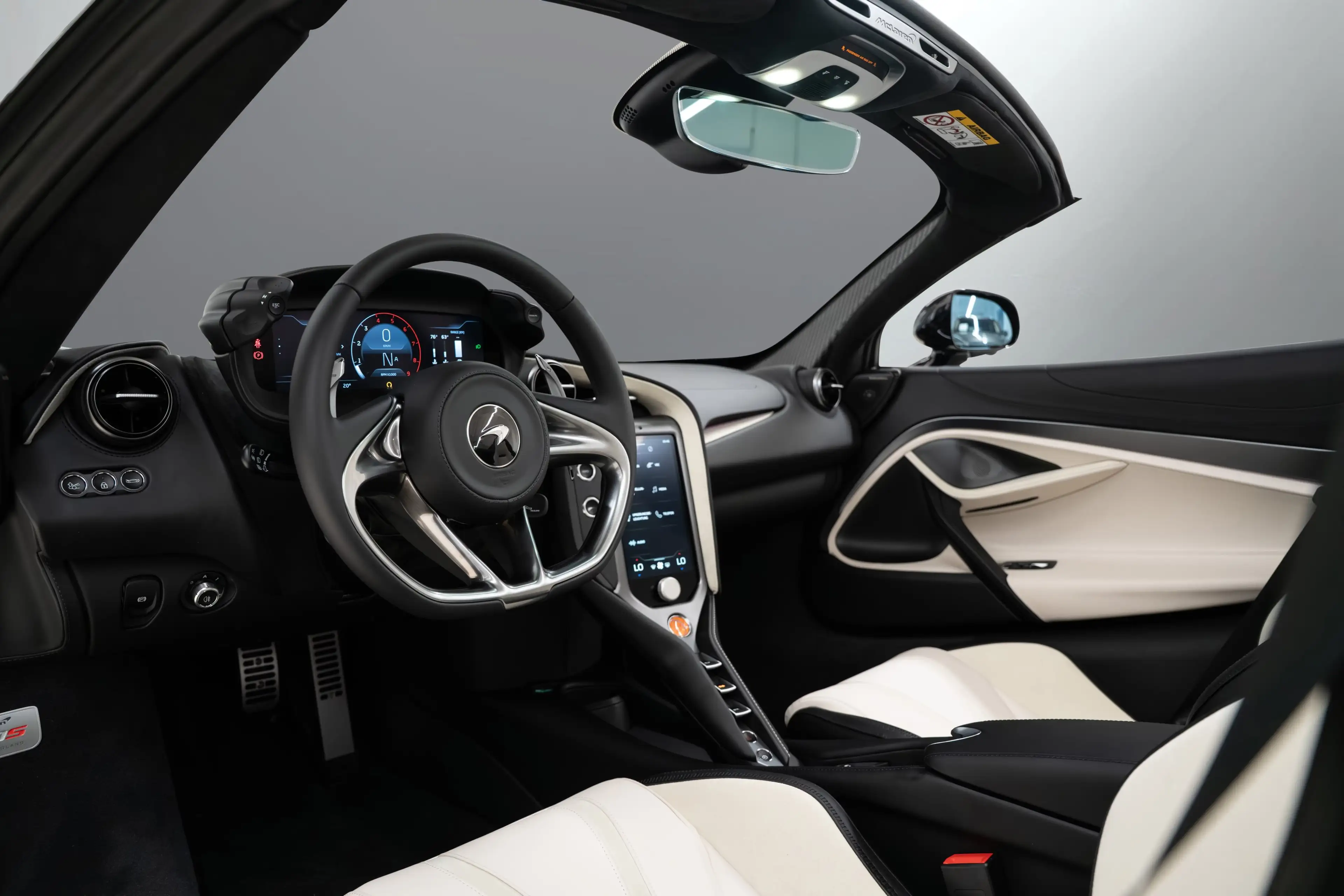 McLaren 750S Spider MSO Paint I B&W I Lift — photo 15