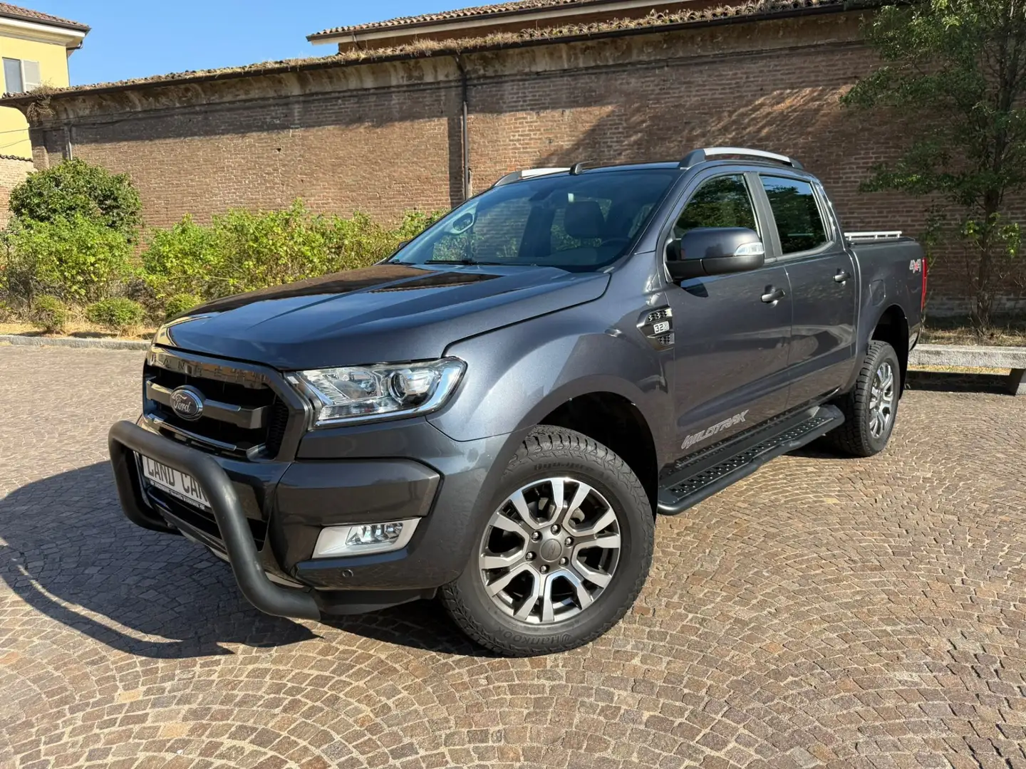 Ford Ranger Ford Ranger 3.2 TDCi 200cv 4x4 Wildtrak Doppia cab Grau - 1