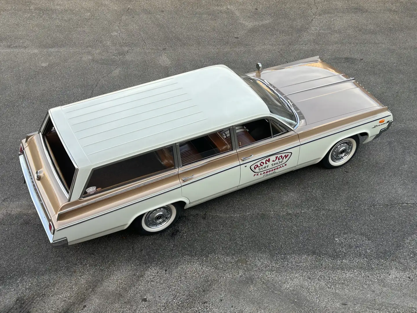 Oldsmobile Dynamic 88 station wagon Bronze - 2