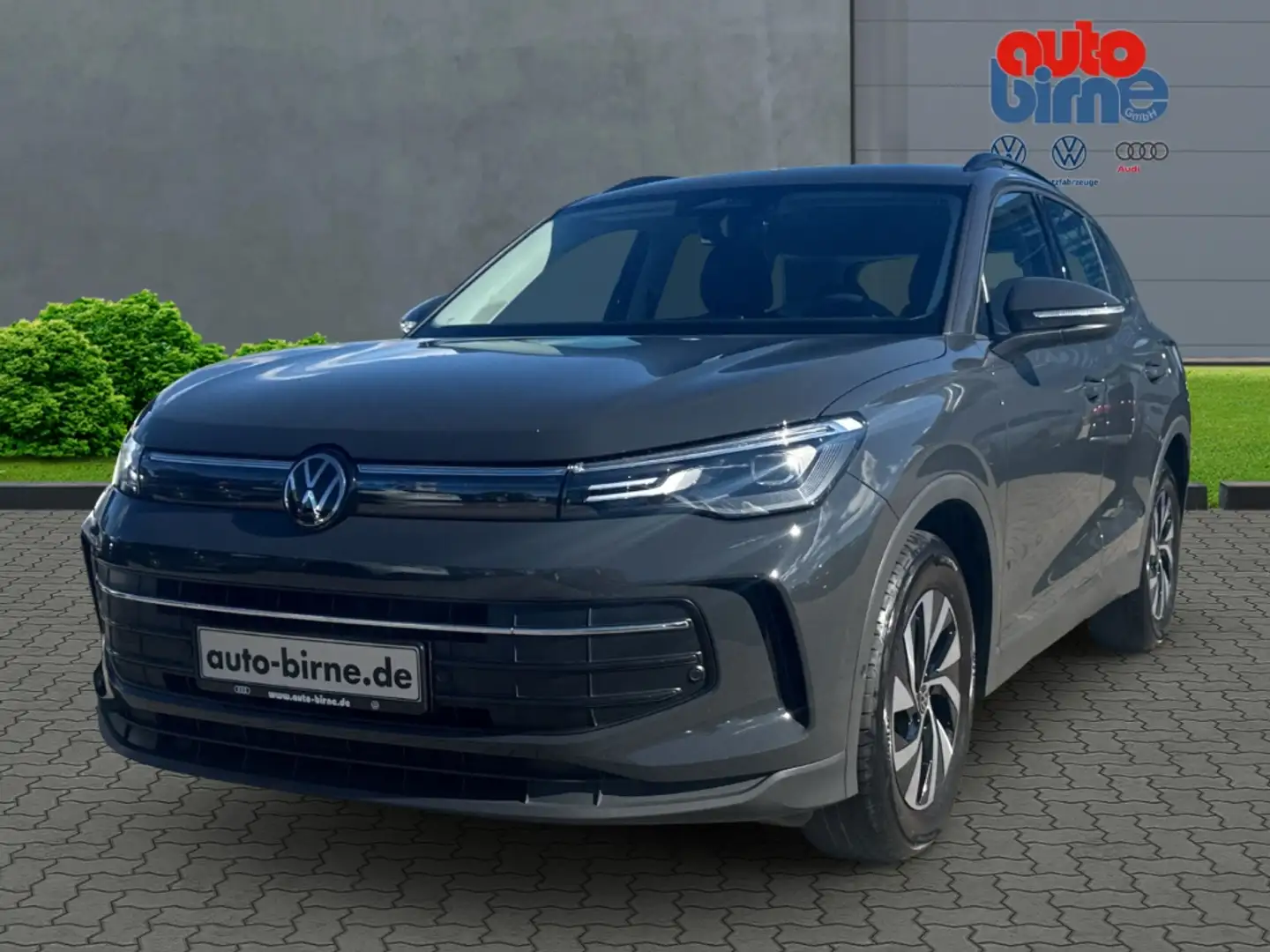 Volkswagen Tiguan 110 kW 2.0 TDI Life AHK-klappbar Navi Digitales Co Gris - 1