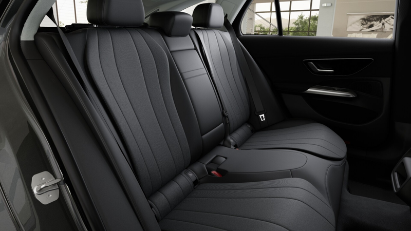 Mercedes-Benz E 200 T-Mod Distro+AHK+Kamera+Carplay+Ambiente — photo 10