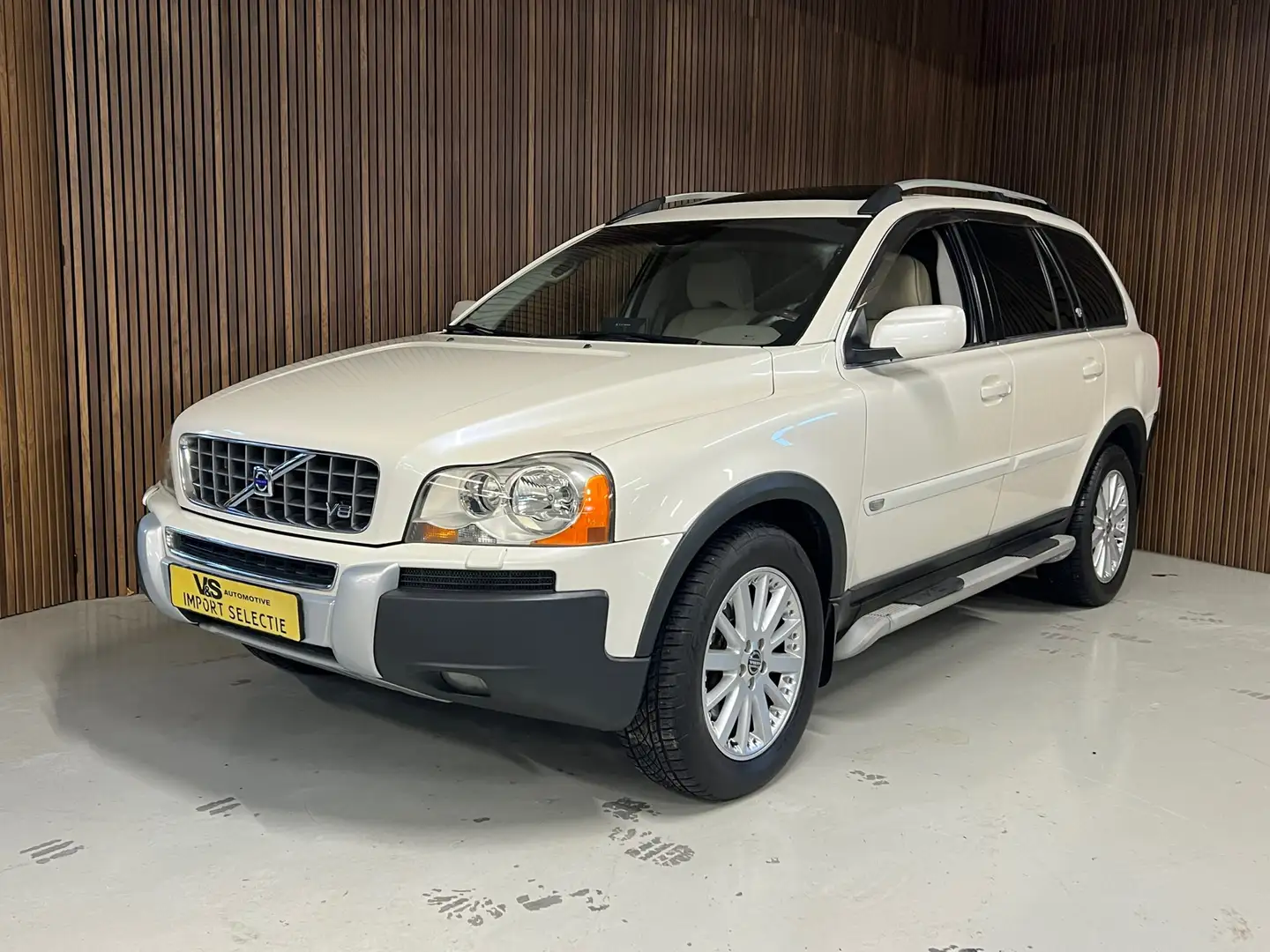 Volvo XC90 4.4 V8 Executive - 7 pers - Youngtimer - Blanco - 1