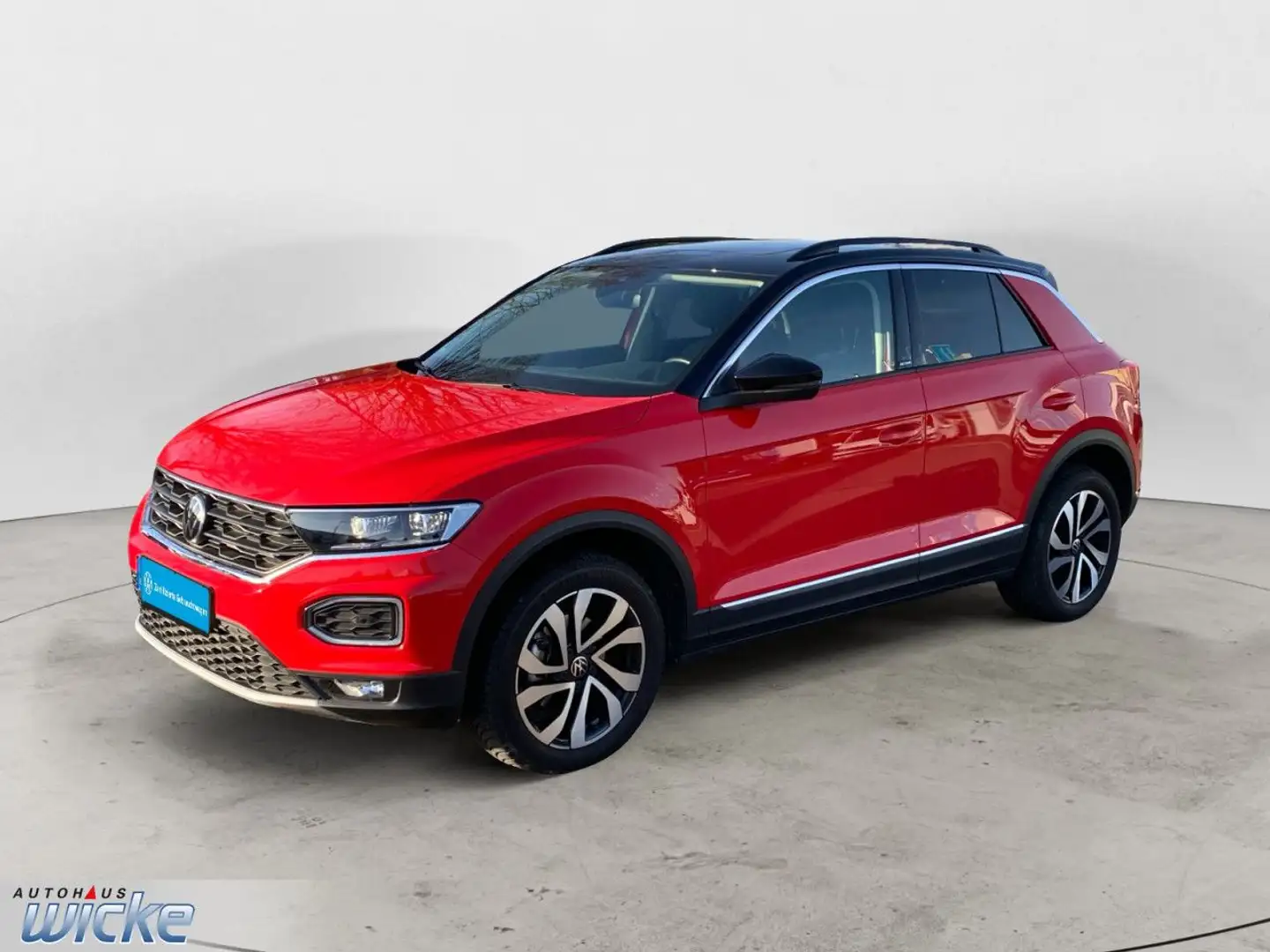 Volkswagen T-Roc 1.5 TSI Active NAVI KLIMA AHK PANO LED ACC Rouge - 2
