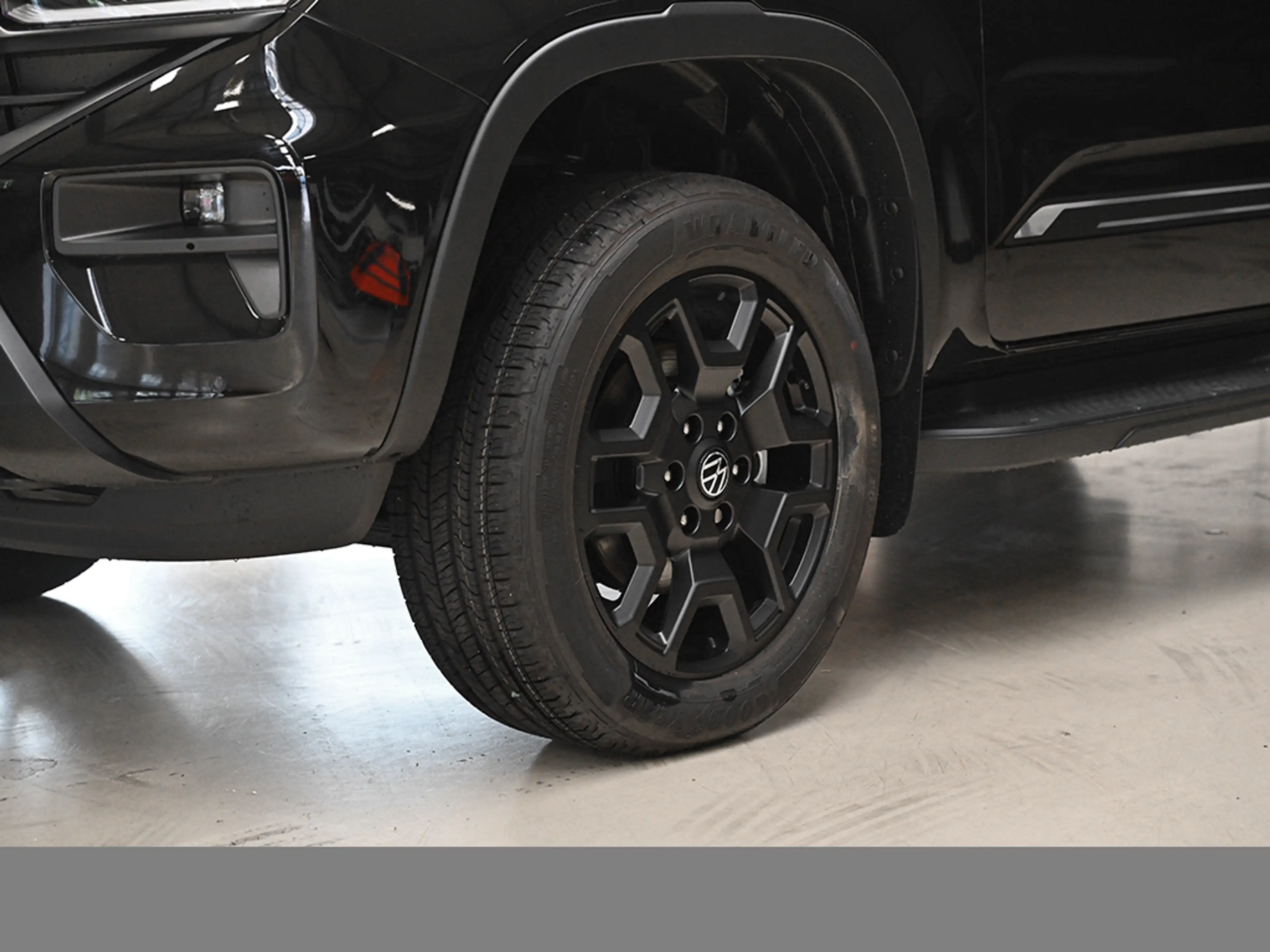 Volkswagen Amarok 3.0 DARK LABEL DC 4MOTION AHK MATRIXLED — photo 5