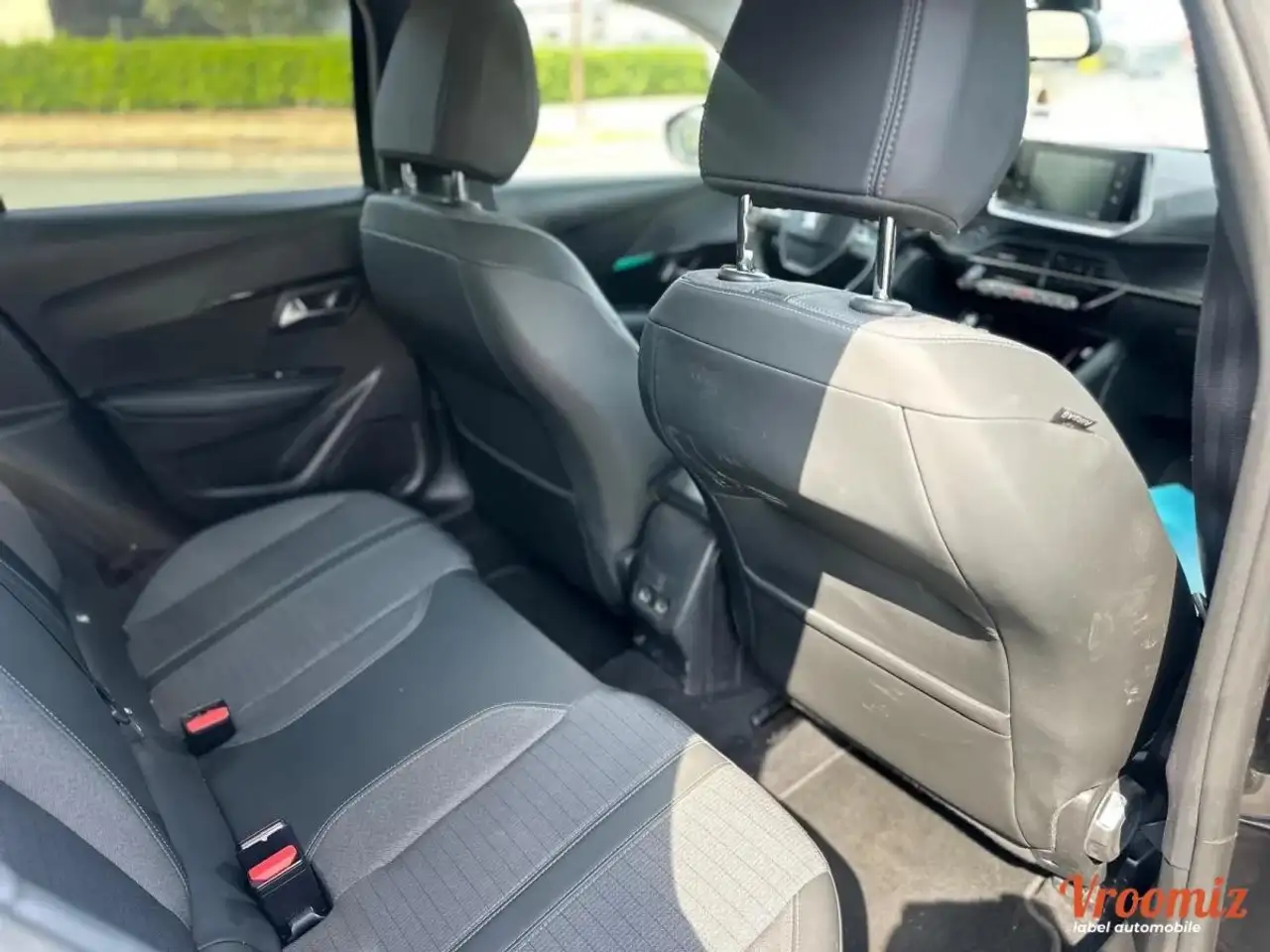 Peugeot 208 208 — photo 14