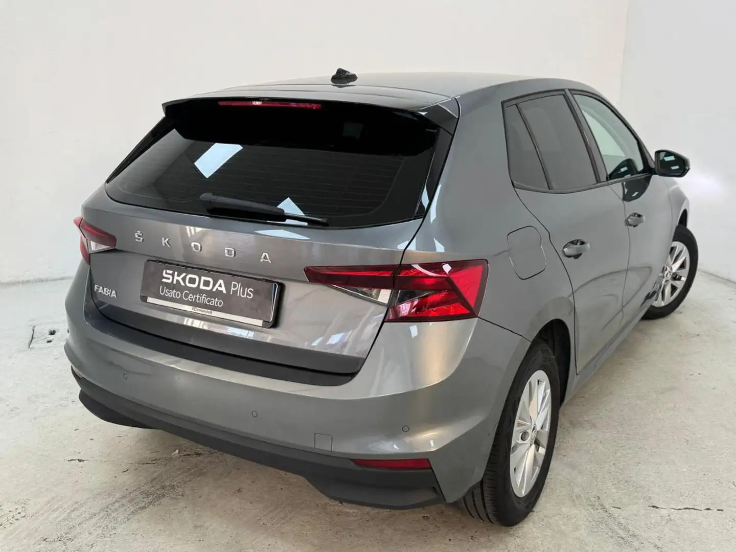 Skoda Fabia 1.0 MPI 65 CV Ambition Grigio - 2