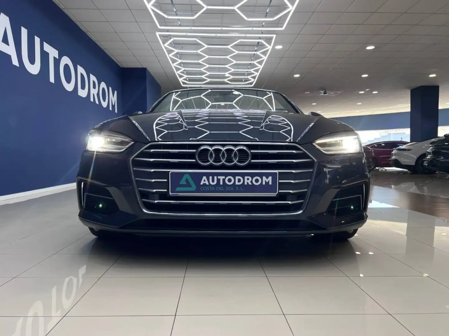 Audi A5 Deportivo Automático de 2 Puertas Gris - 2