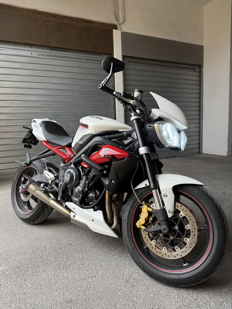 Triumph Street Triple 675 R - 1