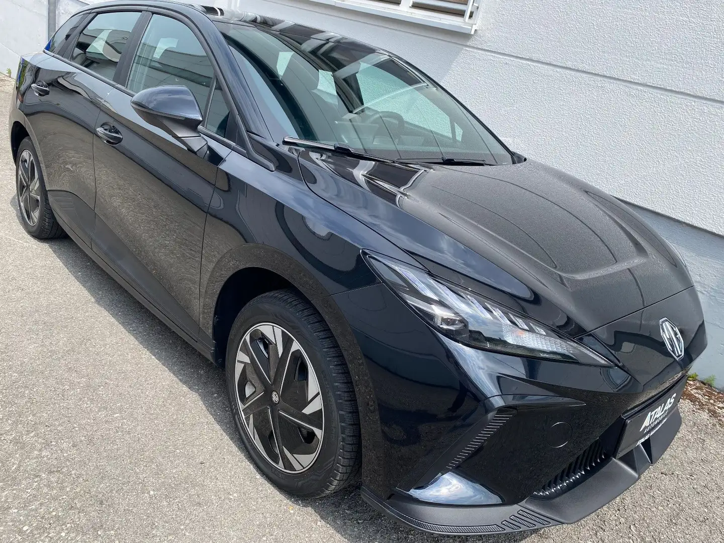 MG MG4 *erst.7800Km* Schwarz - 1