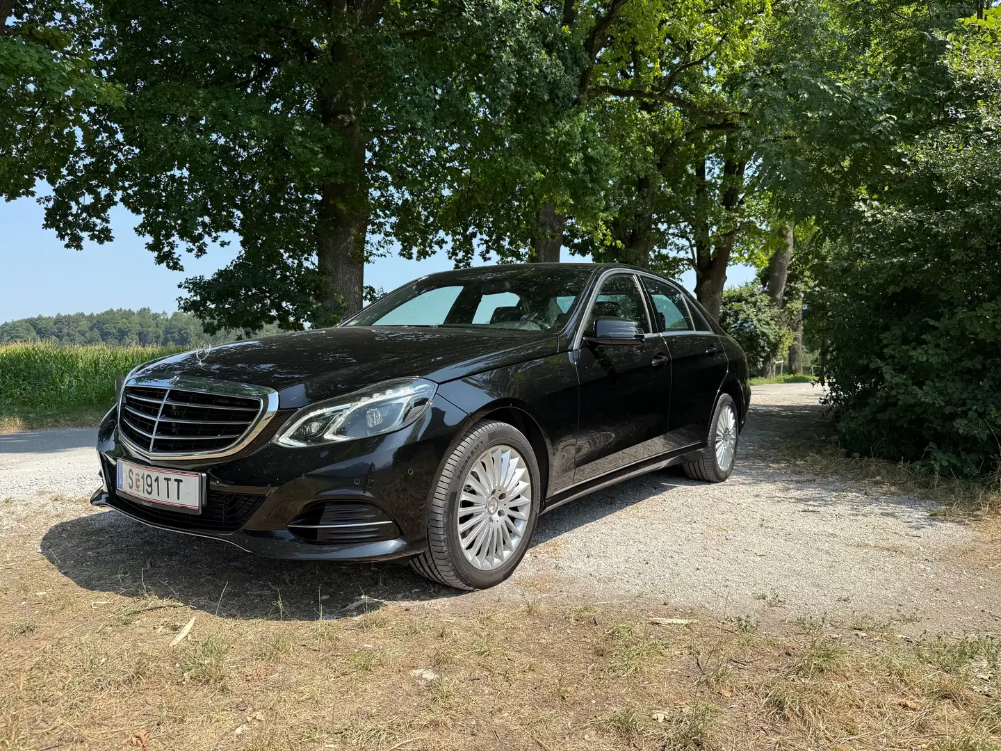 Mercedes-Benz E 220 E 220 CDI BE Elegance Schwarz - 1