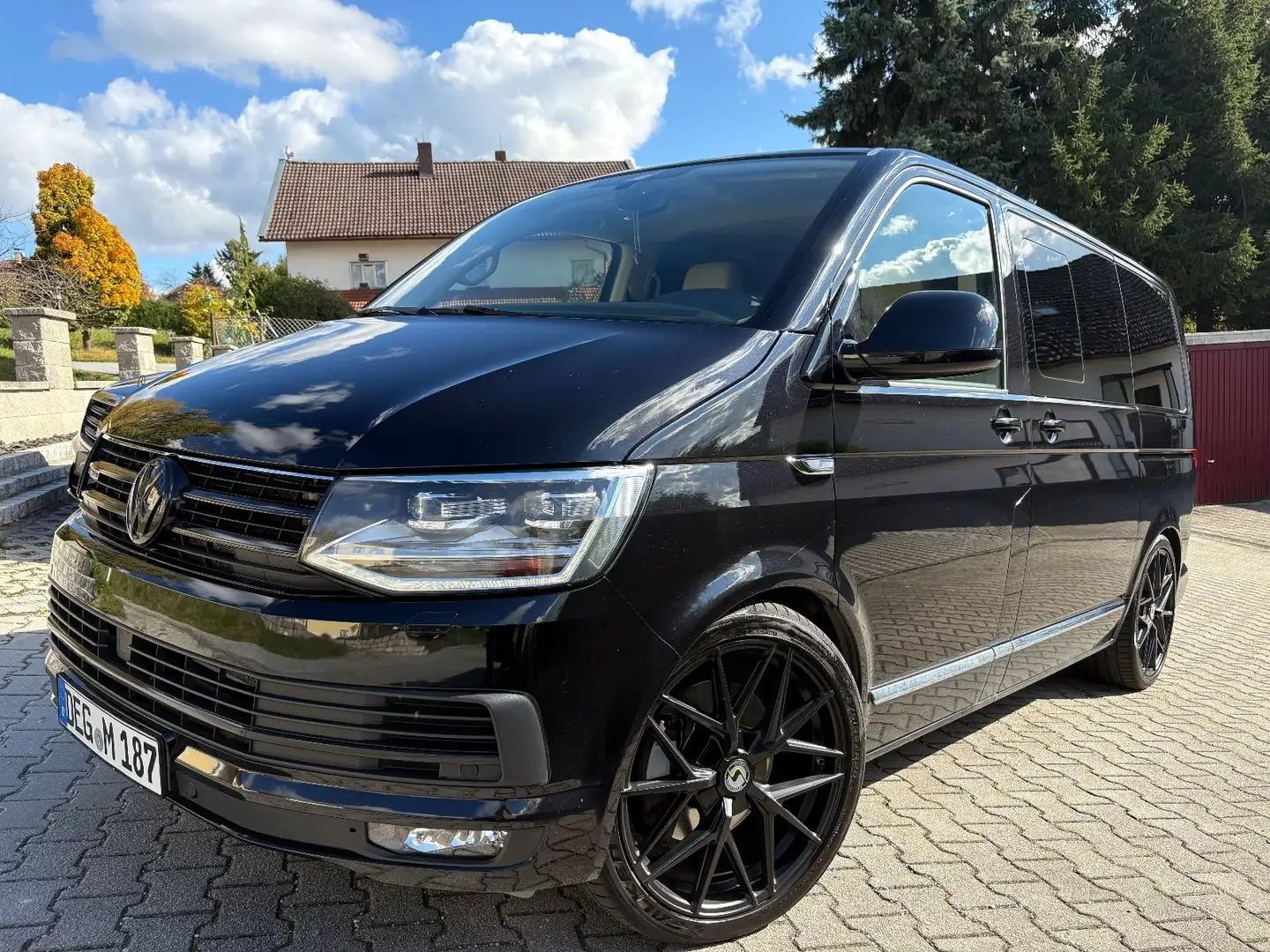 Volkswagen T6 Multivan Highline 4Motion | 20 Zoll Motor Neu Schwarz - 1