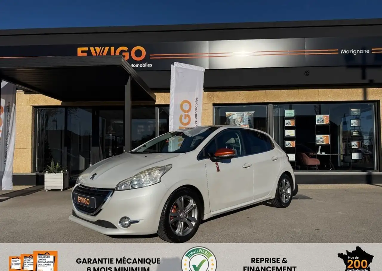 Peugeot 208 generation-i 1.6 vti 120 roland garros