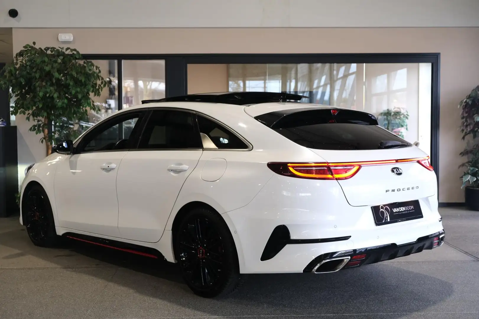 Kia ProCeed / pro_cee'd 1.6 T-GDI GT AUT 204PK Pano Navi Virtual Led ACC C Wit - 2