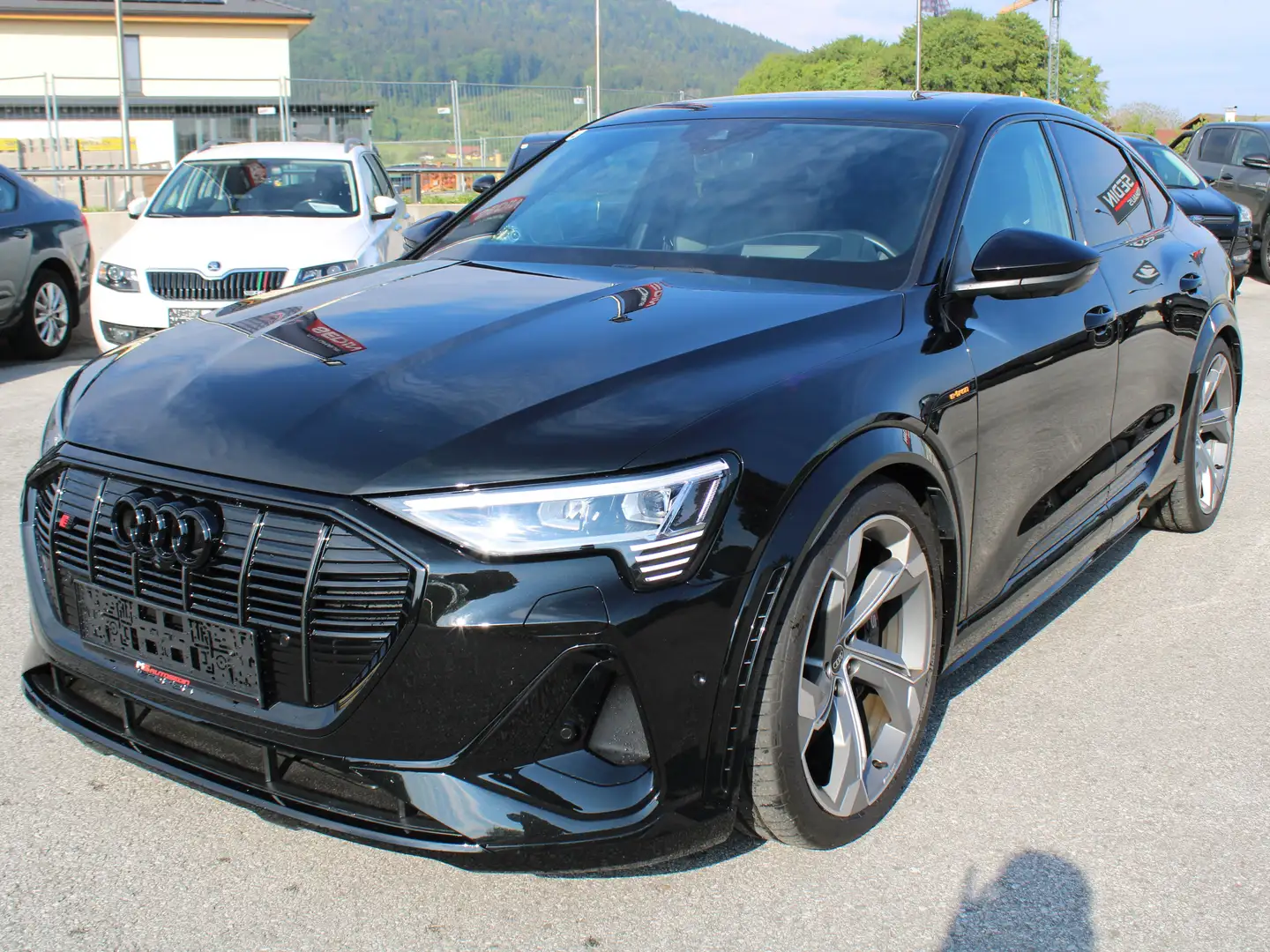 Audi e-tron S quattro Schwarz - 2