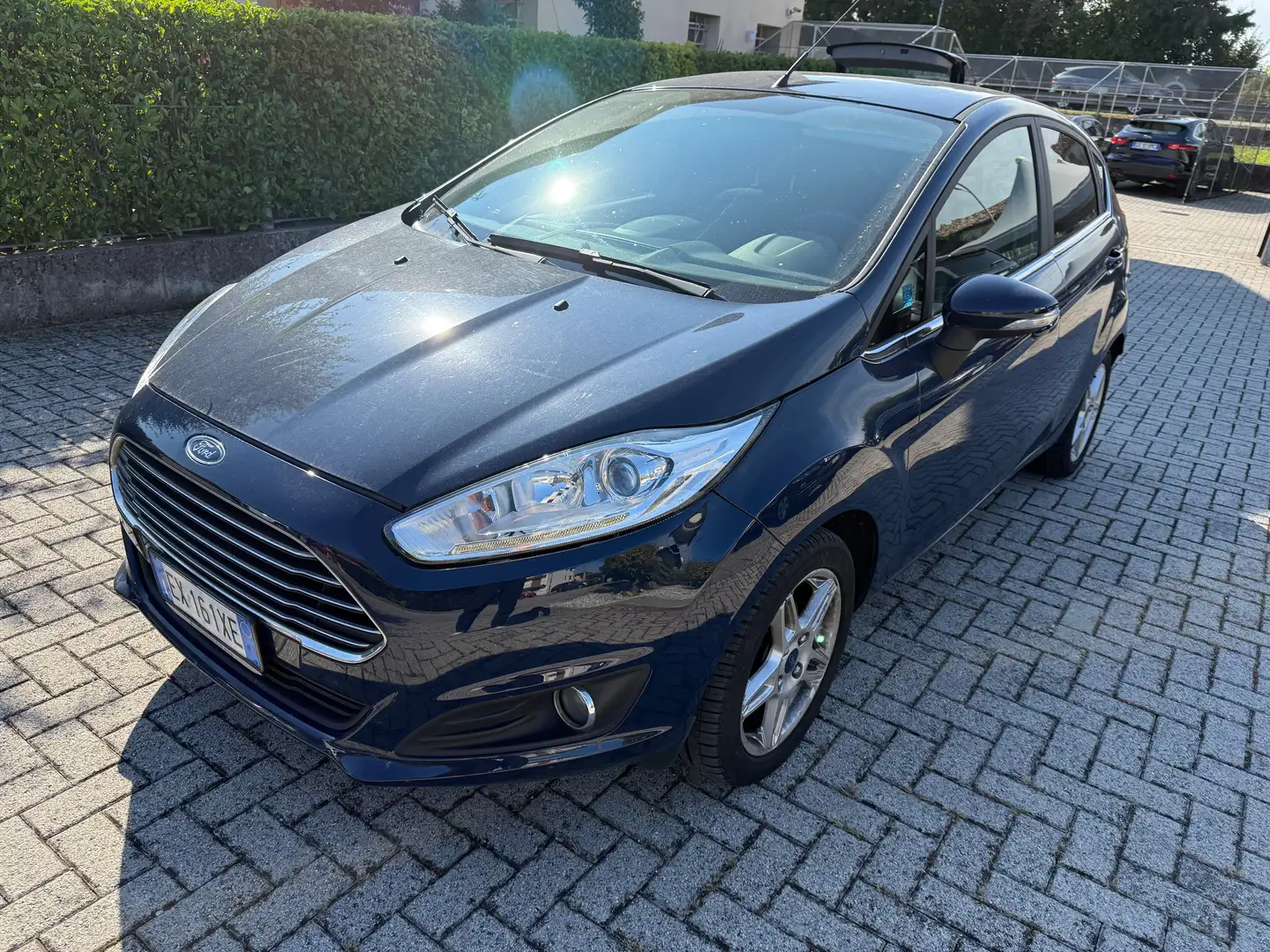 Ford Fiesta Fiesta VI 1.5 tdci Bleu - 1