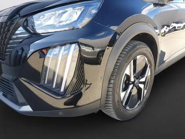 Peugeot 2008 view 11