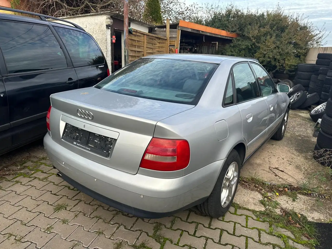 Audi A4 1.6, foto 3