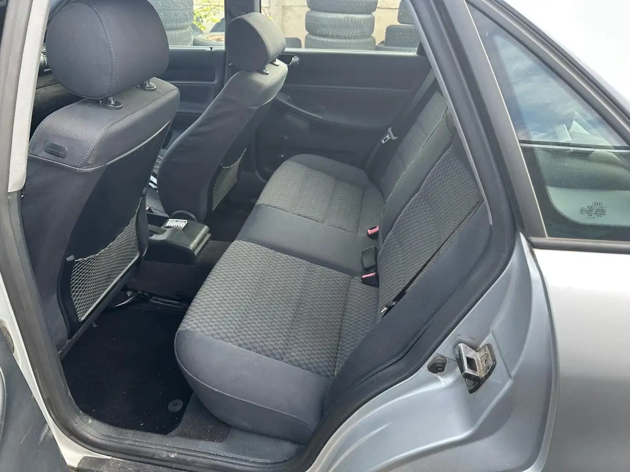 Audi A4 1.6, foto 7