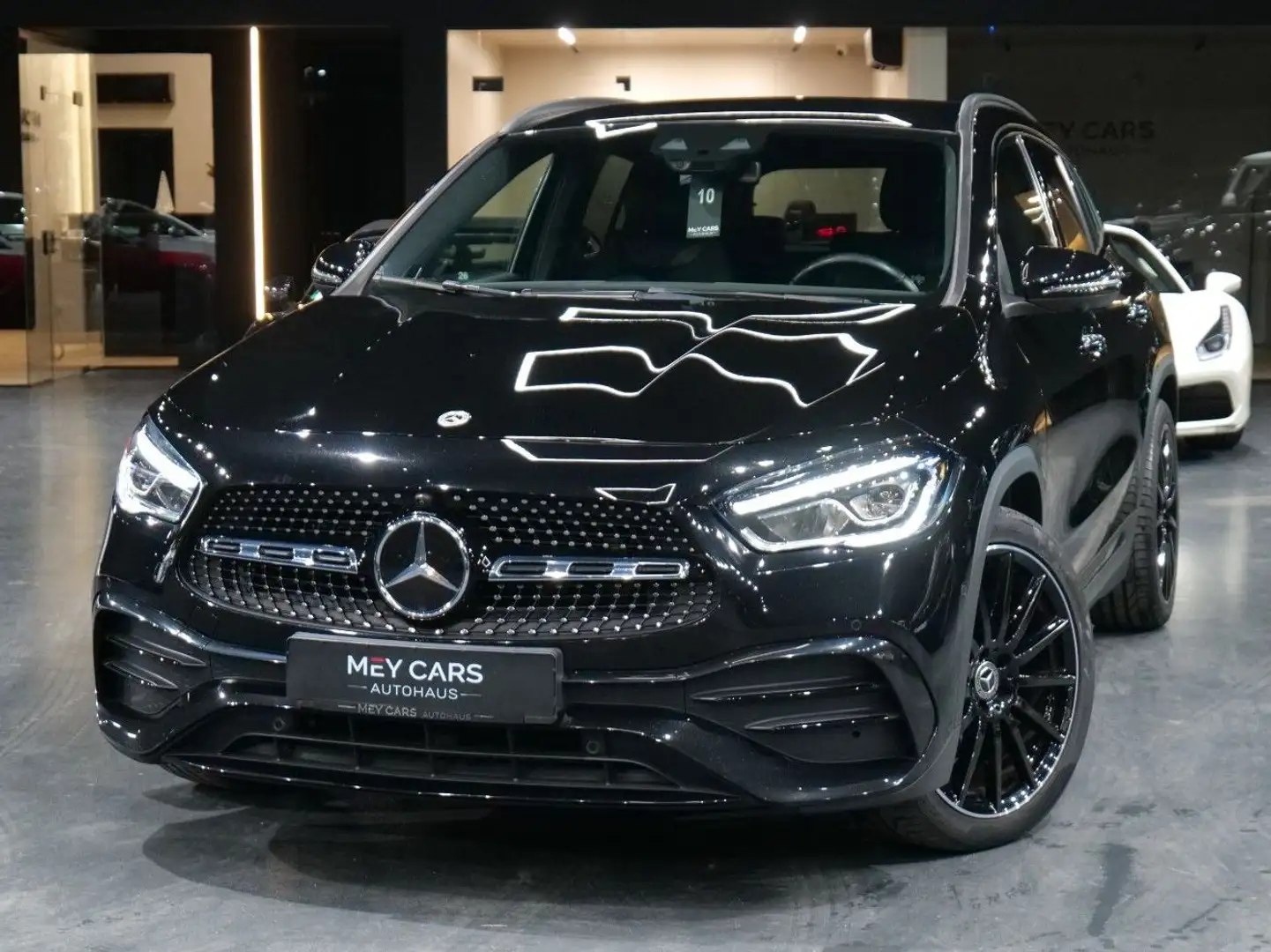 Mercedes-Benz GLA 220 d 4Matic*AMG Sport*Night*360°Kamera* Schwarz - 1