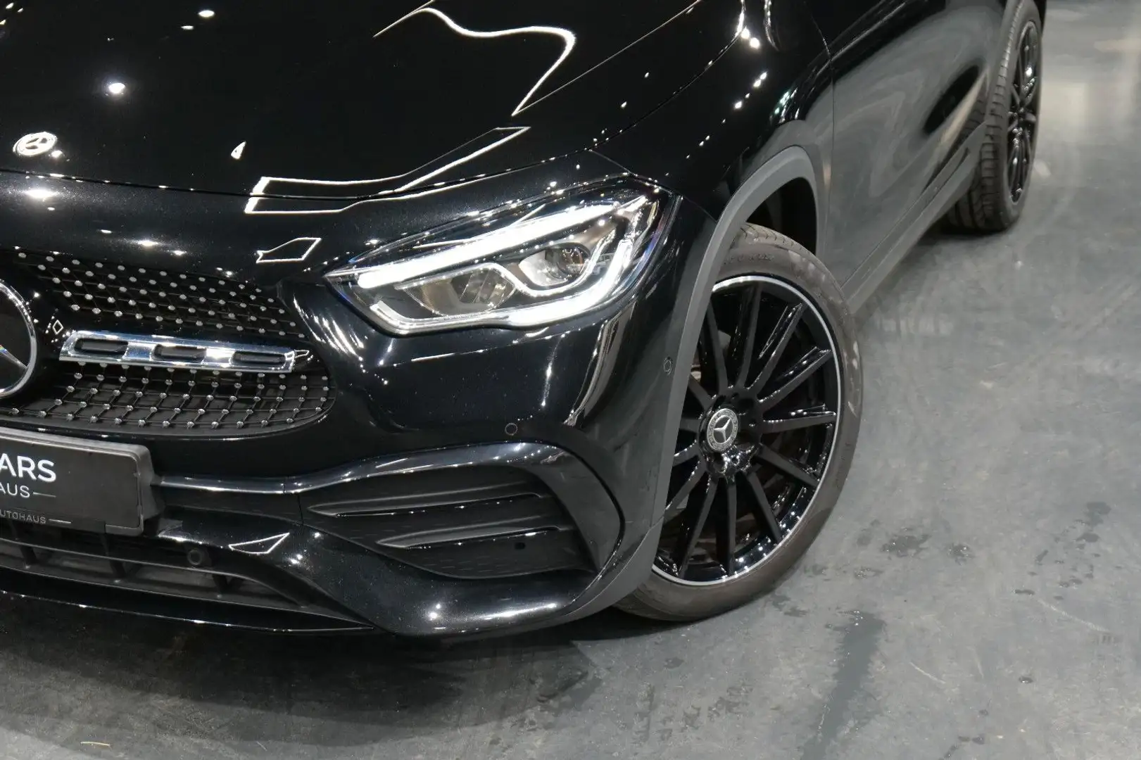 Mercedes-Benz GLA 220 d 4Matic*AMG Sport*Night*360°Kamera* Schwarz - 2