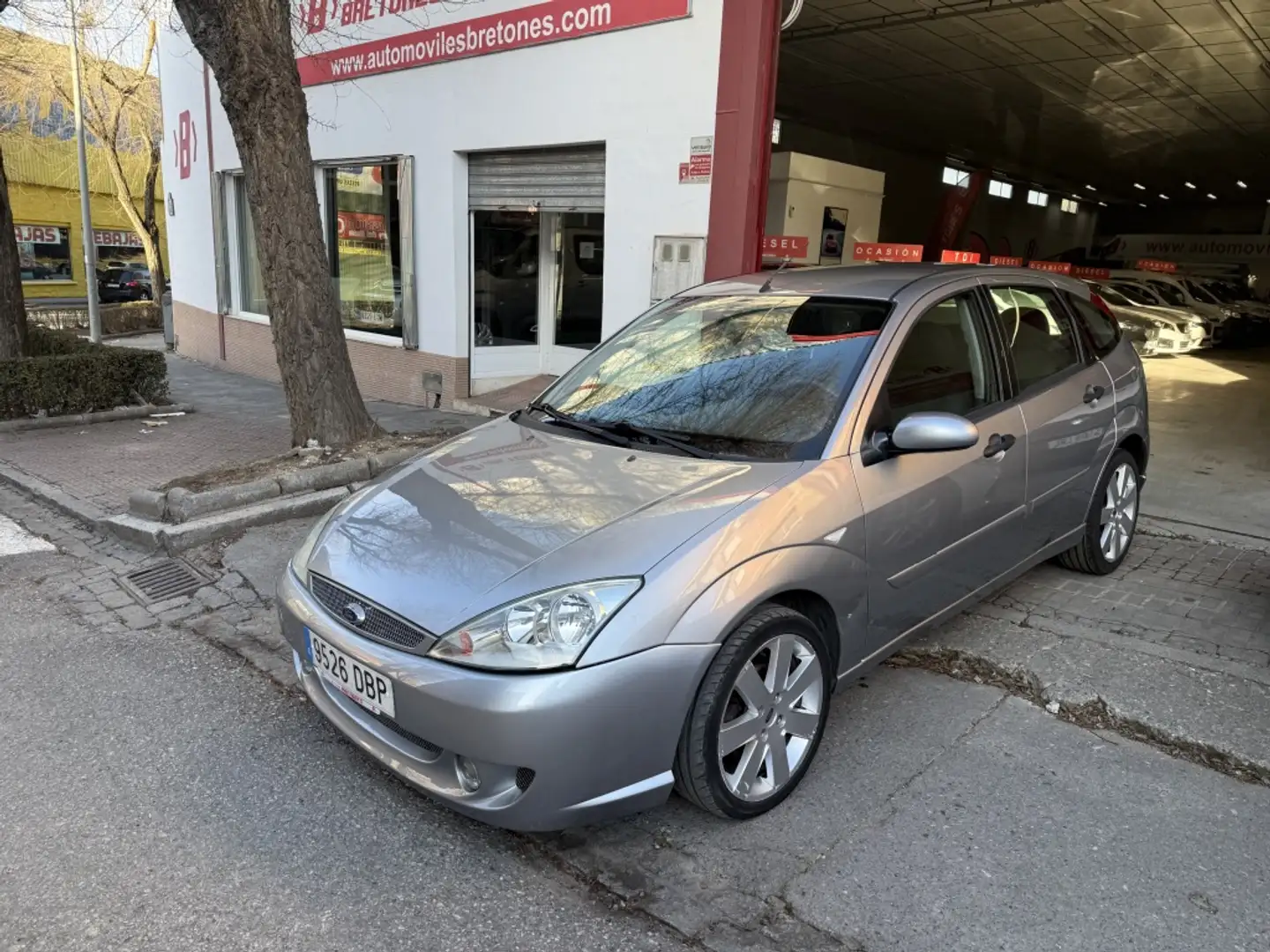 Ford Focus 1.8 TDCi Trend 100 Gri - 1