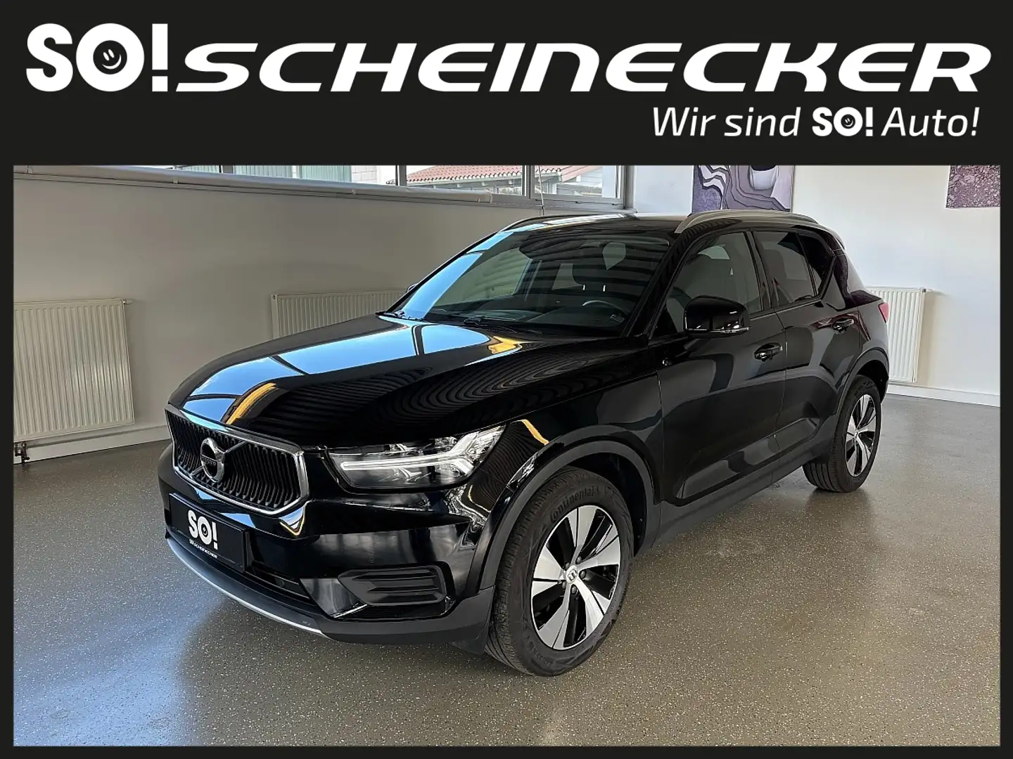 Volvo XC40 T2 Momentum Pro Geartronic Schwarz - 2