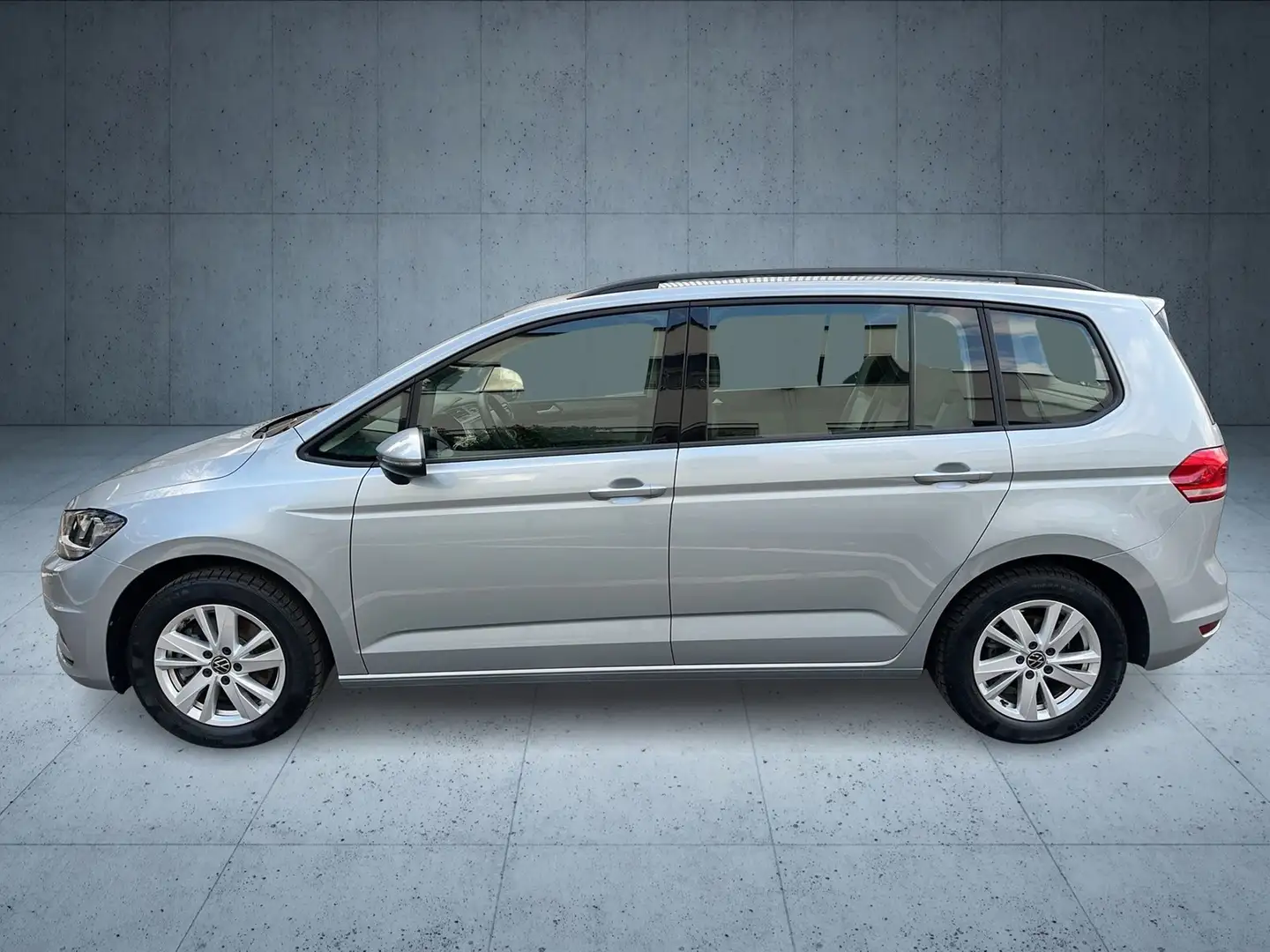 Volkswagen Touran 1.5 TSI Comfortline Navi ACC Carplay Silber - 2