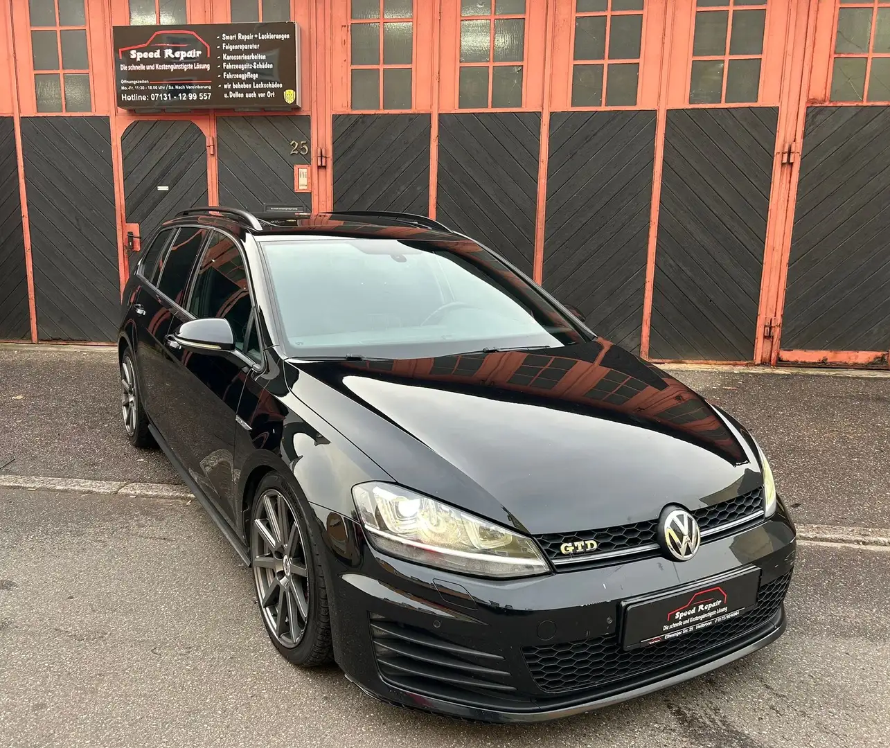 Volkswagen Golf Variant GTD BMT Schwarz - 1
