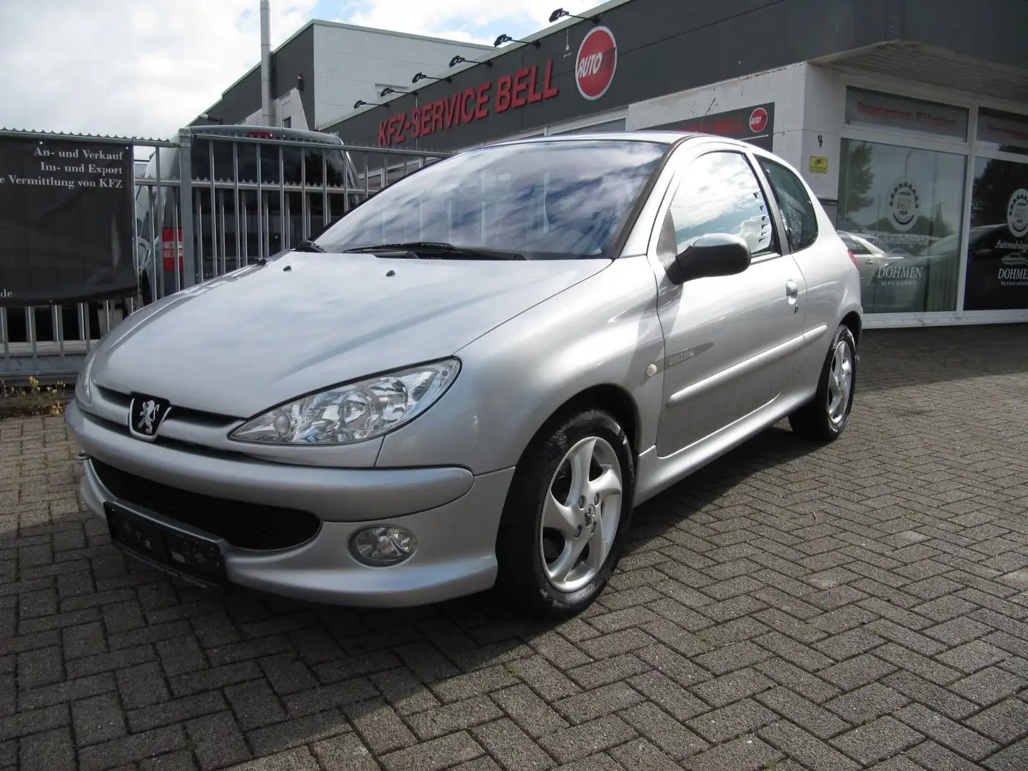 Peugeot 206 Quiksilver Grau - 1