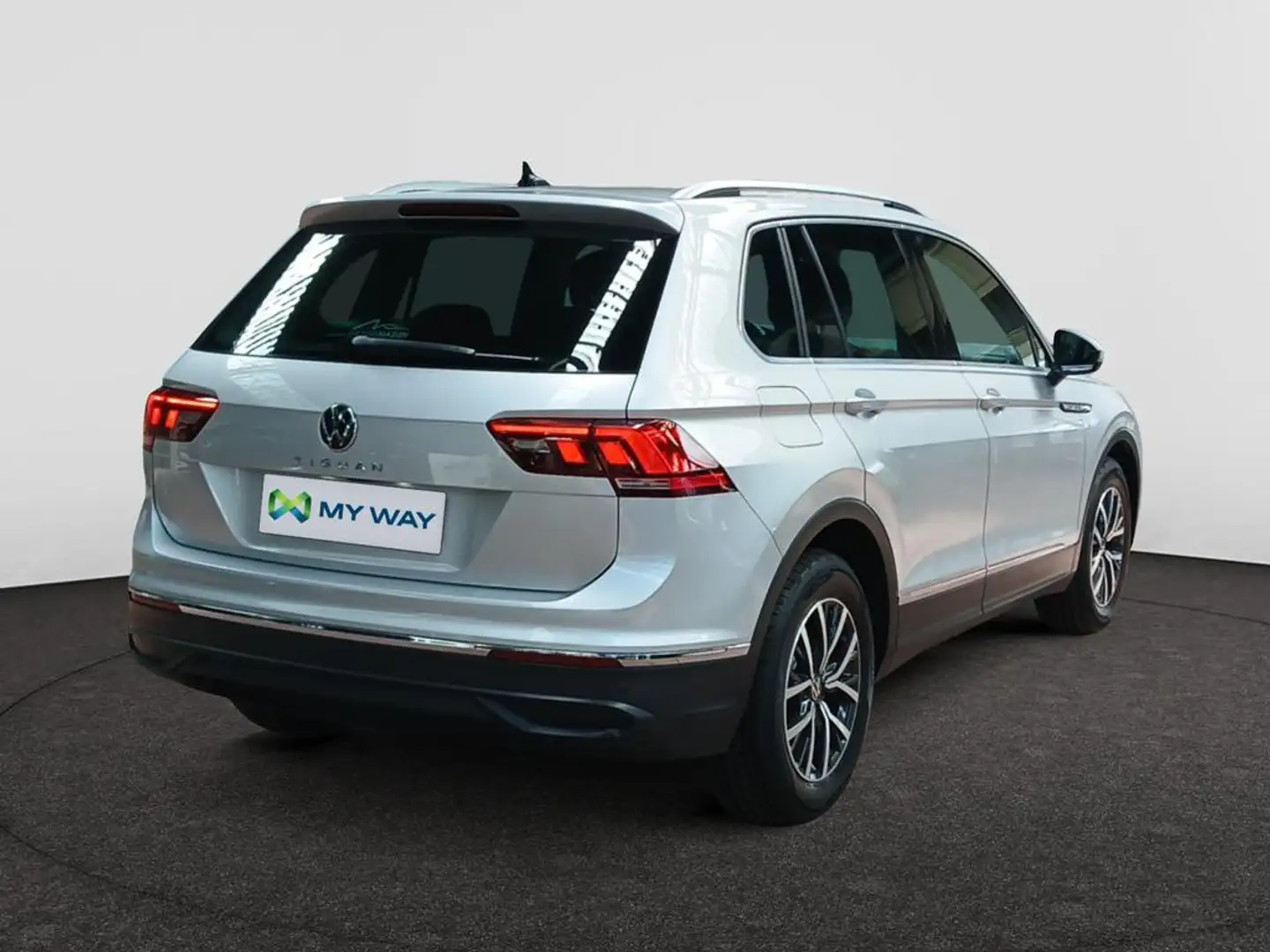 Volkswagen Tiguan Life 2.0 TDI SCR 90 kW (122 ch) 6 vitesses manuel Grigio - 2