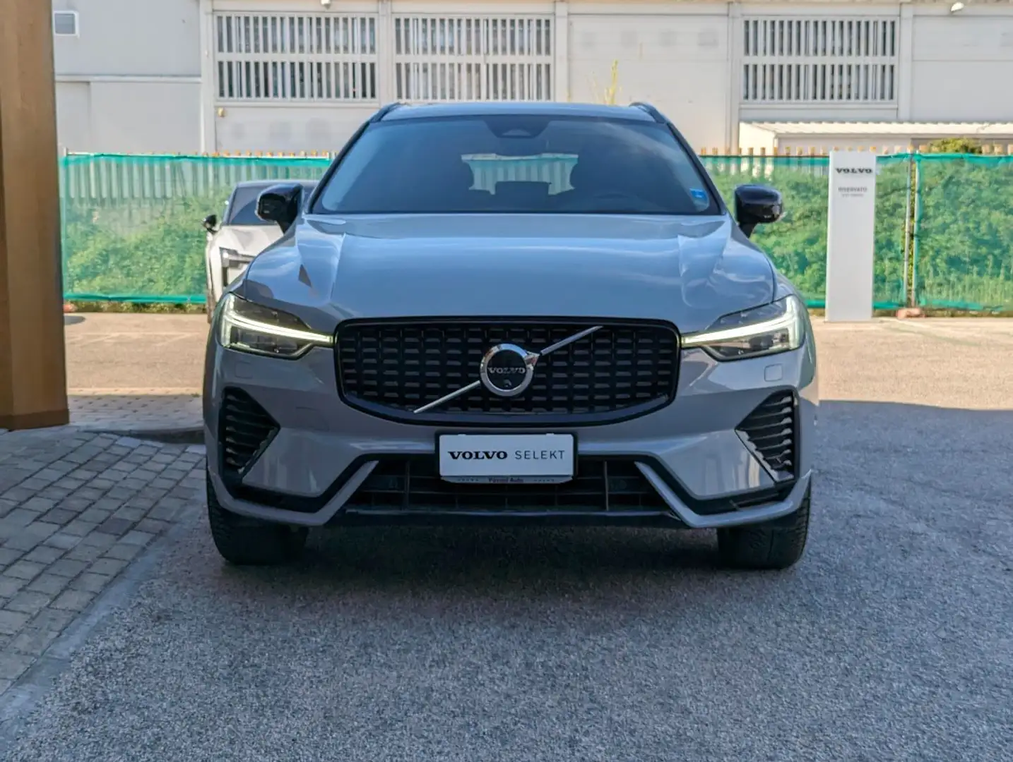 Volvo XC60 T6 Recharge AWD Plug-in Hybrid aut. Ultimate Dark Grigio - 1