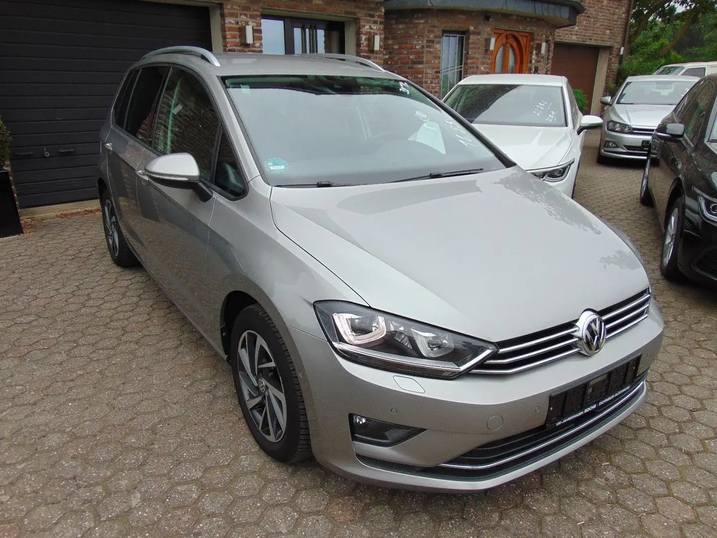 Volkswagen Golf Sportsvan 1.2 TSI 81kW DSG SOUND, Kamera Grau - 2