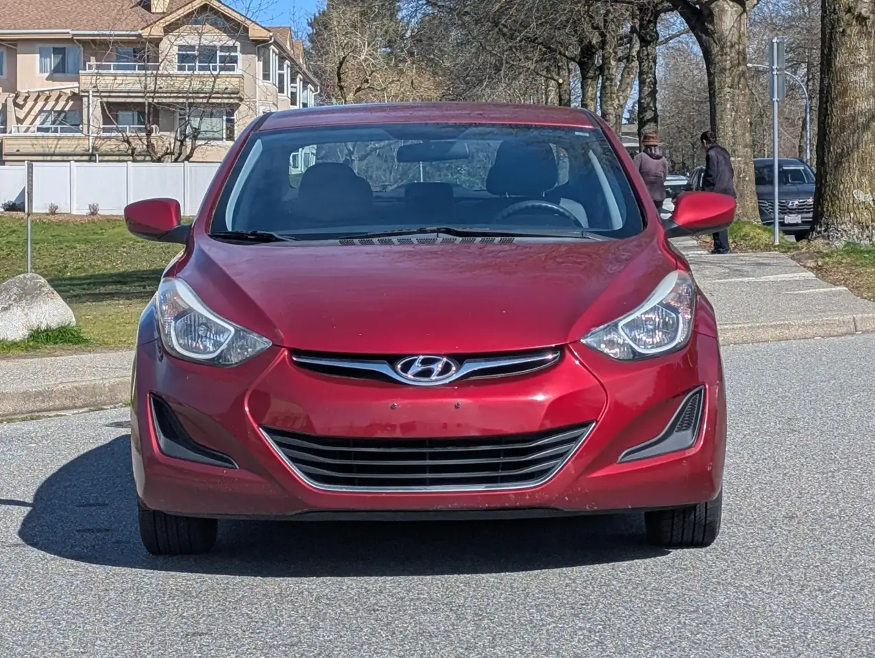 Hyundai ELANTRA photo Hyundai ELANTRA