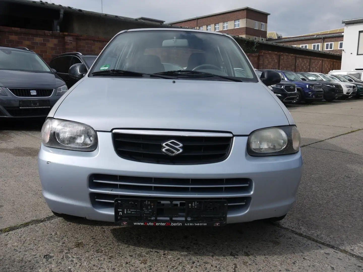 Suzuki Alto Club Automatik Silber - 2