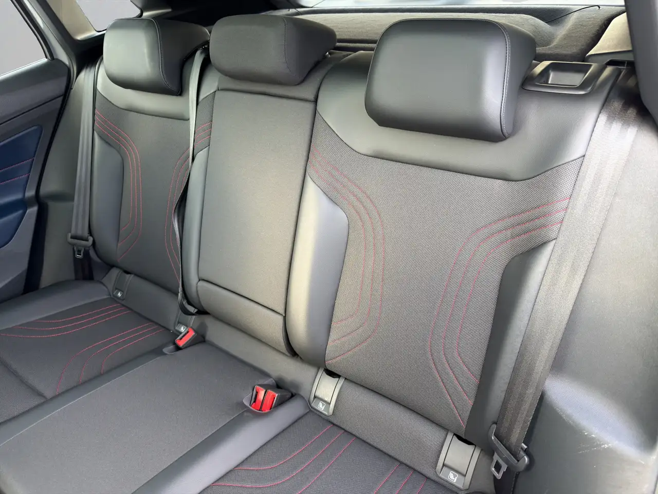 Volkswagen ID.4 GTX 4M ACC Navi LM20 Matrix Pano DesignPlus 10