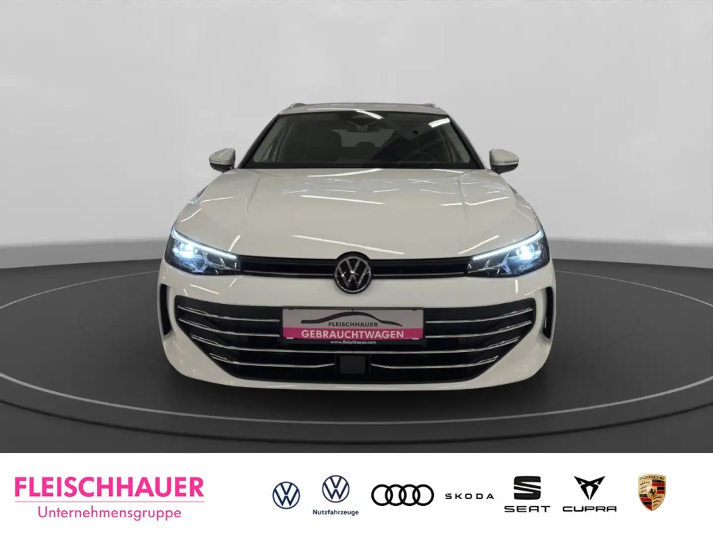 Volkswagen Passat Variant 1.5 eTSI Business LED+Navi+17''+Kamera+App Weiß - 2