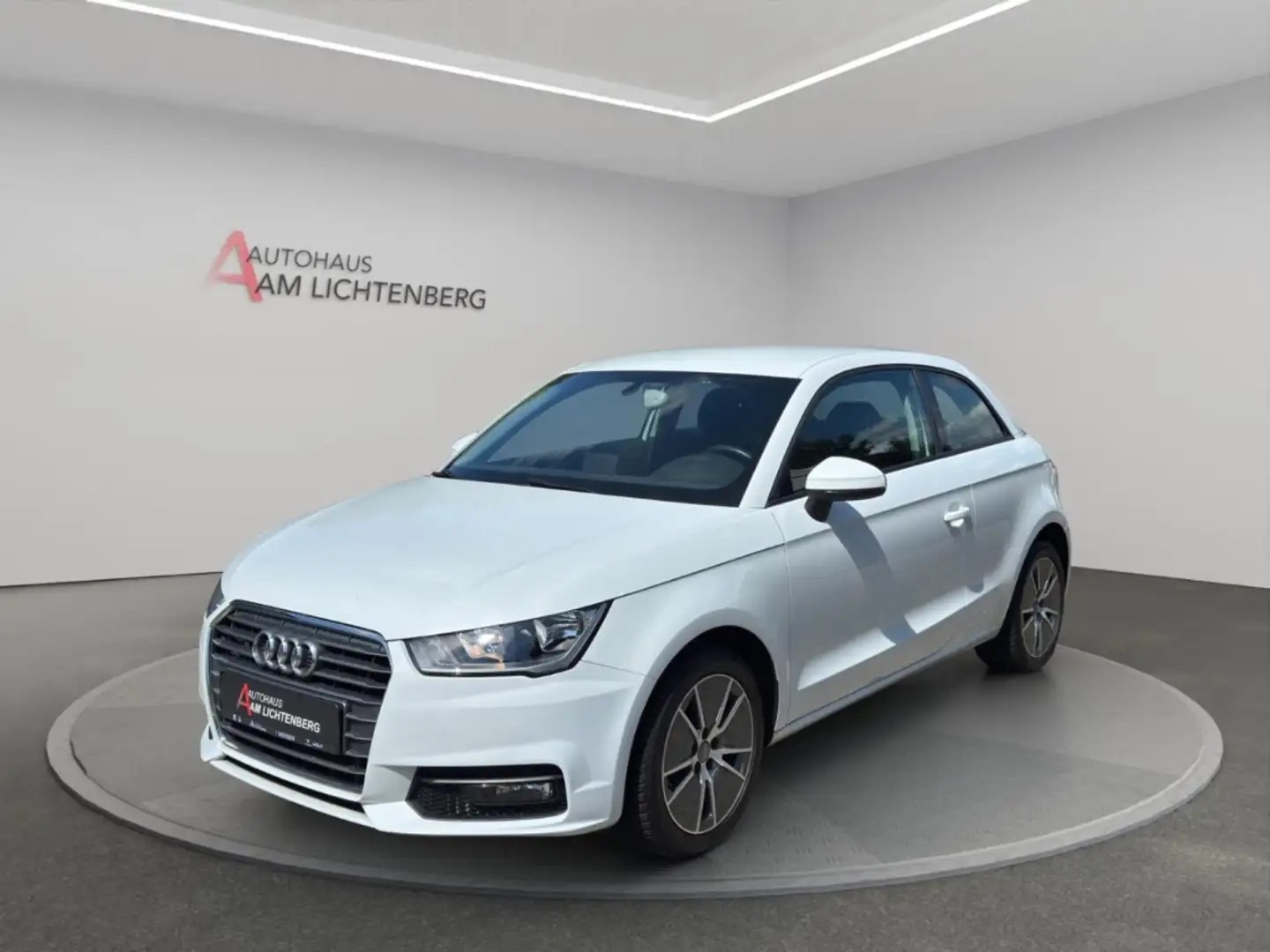 Audi A1 1.0 TFSI NAVI+PDC+SITZHEIZUNG+KLIMAAUTOMATIK+LICHT Білий - 1