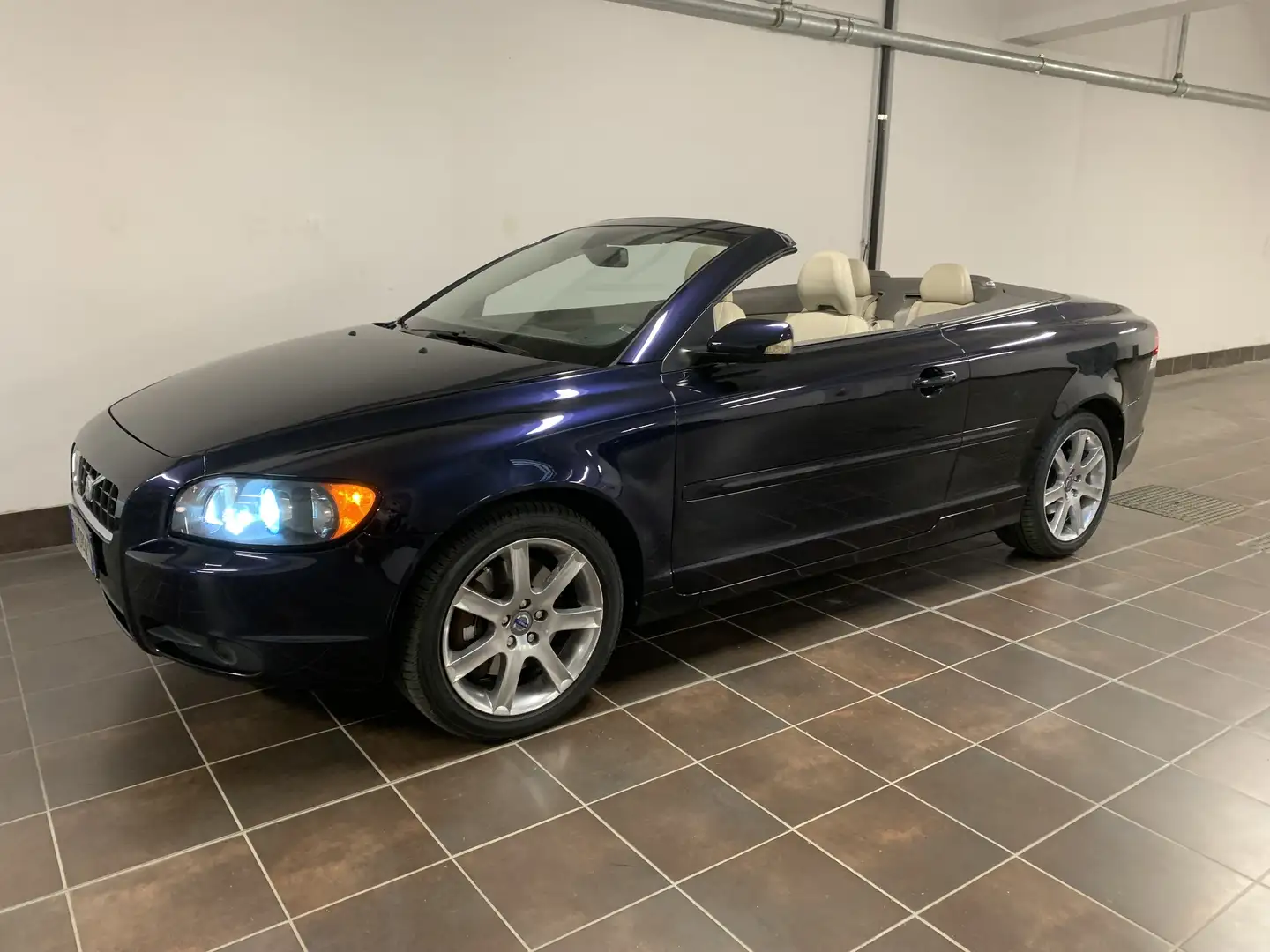 Volvo C70 Coupe 2.4 d5 Summum auto - 2