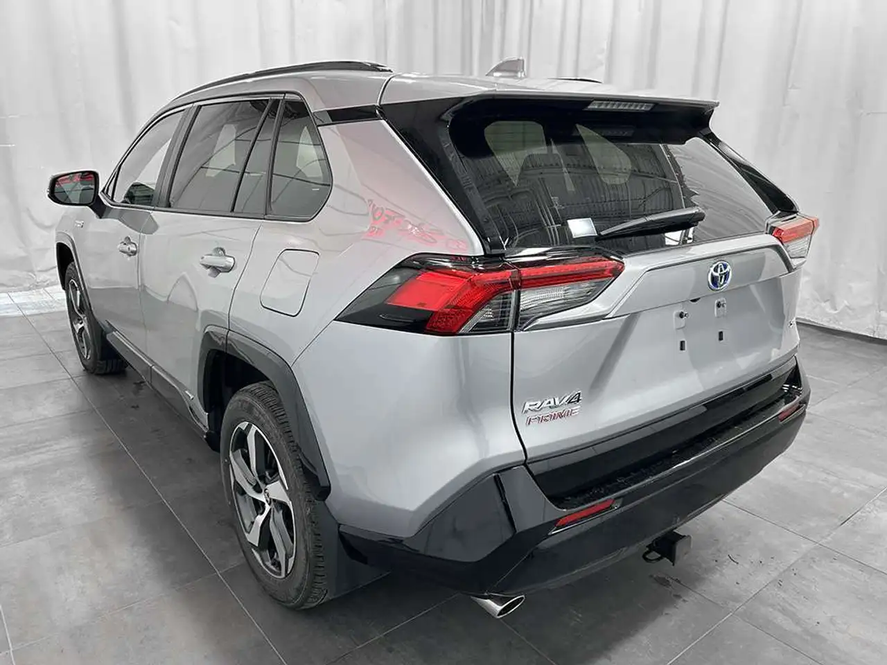 Toyota RAV 4 Prime снимка Toyota RAV 4 Prime