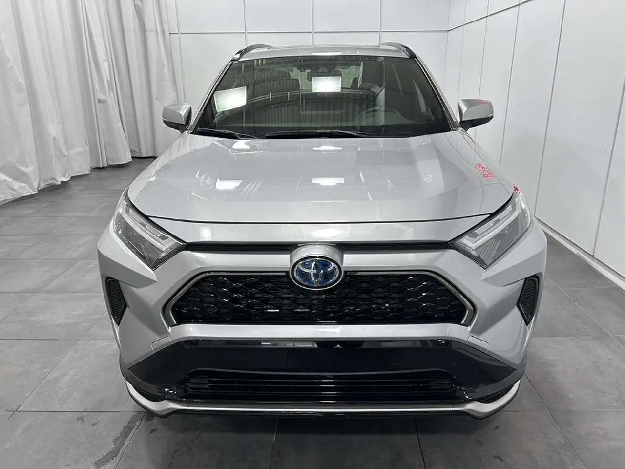 Toyota RAV 4 Prime снимка Toyota RAV 4 Prime
