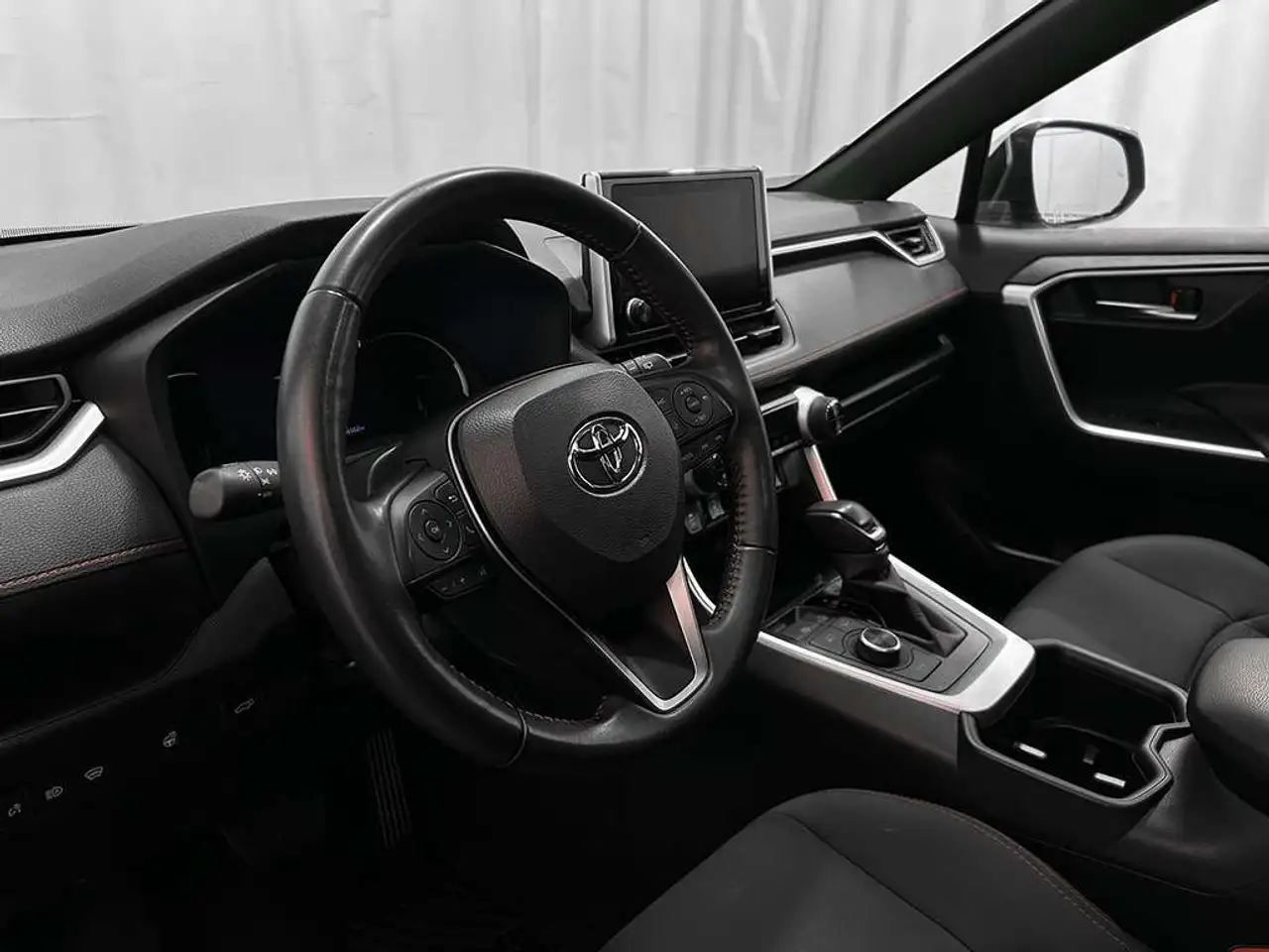 Toyota RAV 4 Prime снимка Toyota RAV 4 Prime