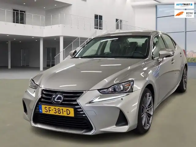 Lexus IS 300 300h Hybrid Business Line / Auto goed werkt en goe