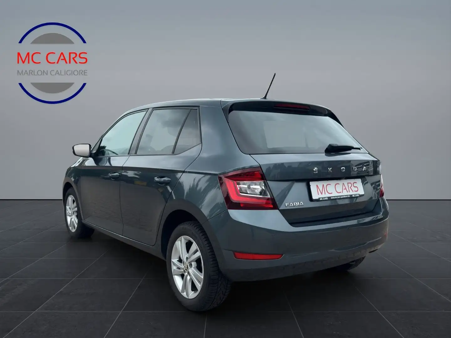 Skoda Fabia Style Automatik aus 1.Hand Grigio - 2