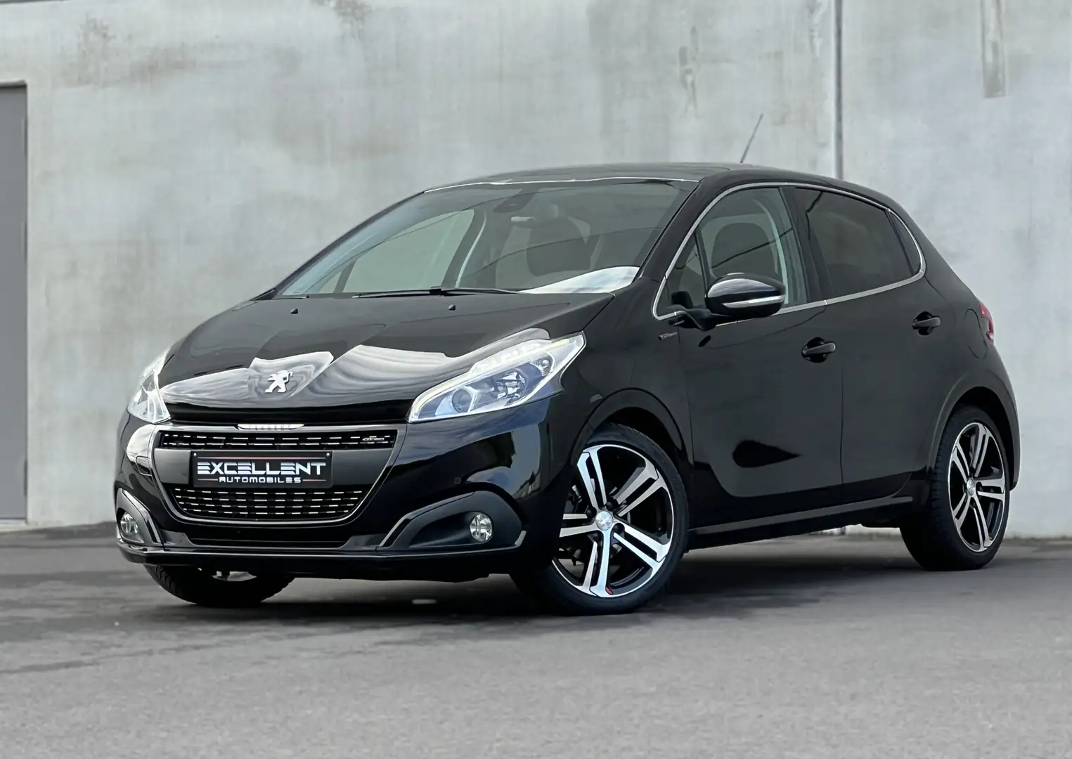 Peugeot 208 1.5 BlueHDi GT Line/FULL OPTION/GARANTIE 12 MOIS Zwart - 1