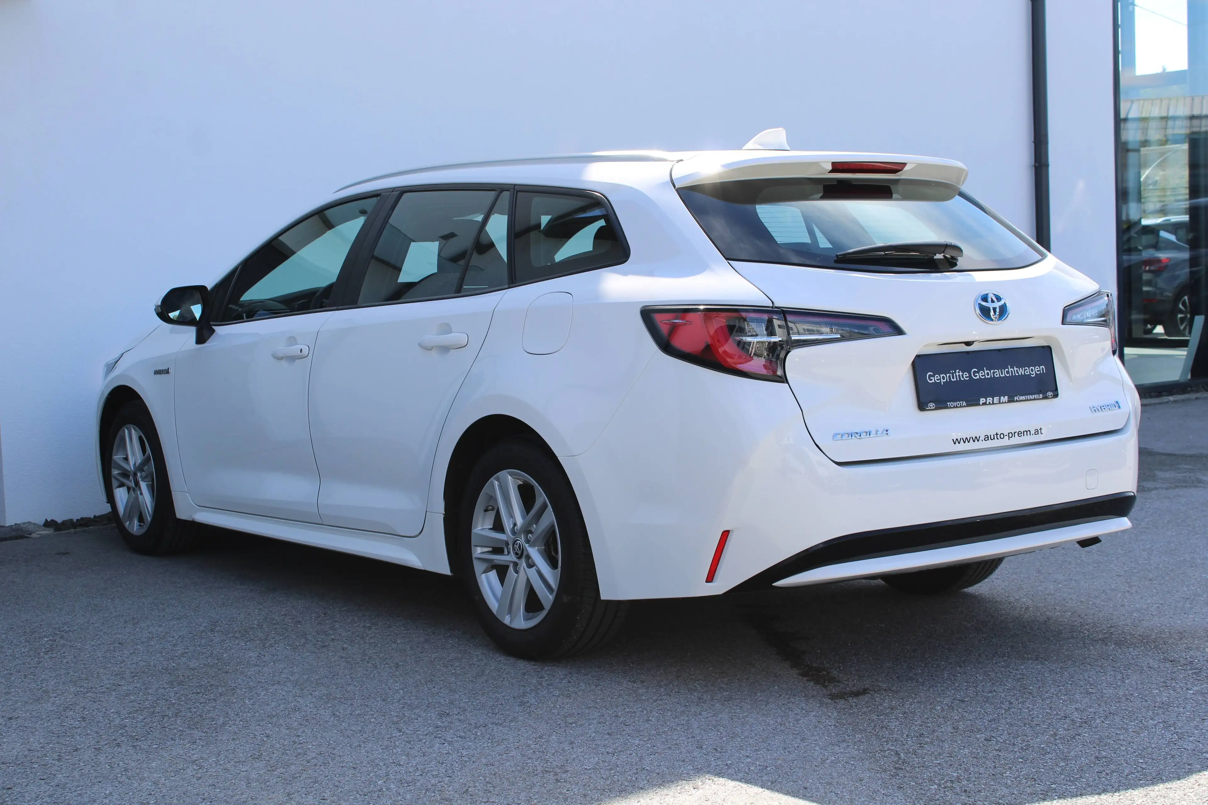 Toyota Corolla Kombi 1.8 Hybrid "ACTIVE" Aut. mit Driver Assist Paket aus 1. Besitz! — photo 4