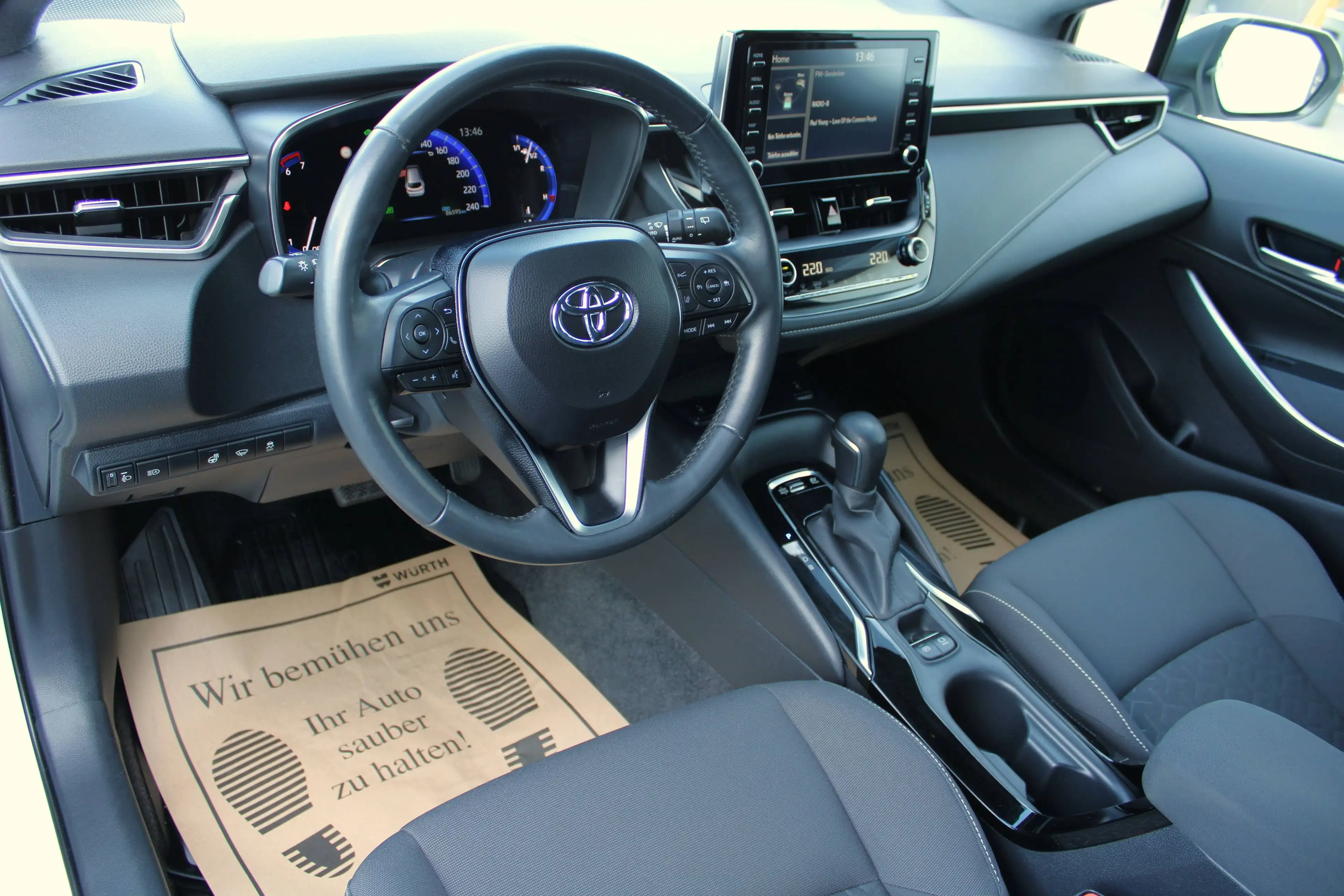 Toyota Corolla Kombi 1.8 Hybrid "ACTIVE" Aut. mit Driver Assist Paket aus 1. Besitz! — photo 12