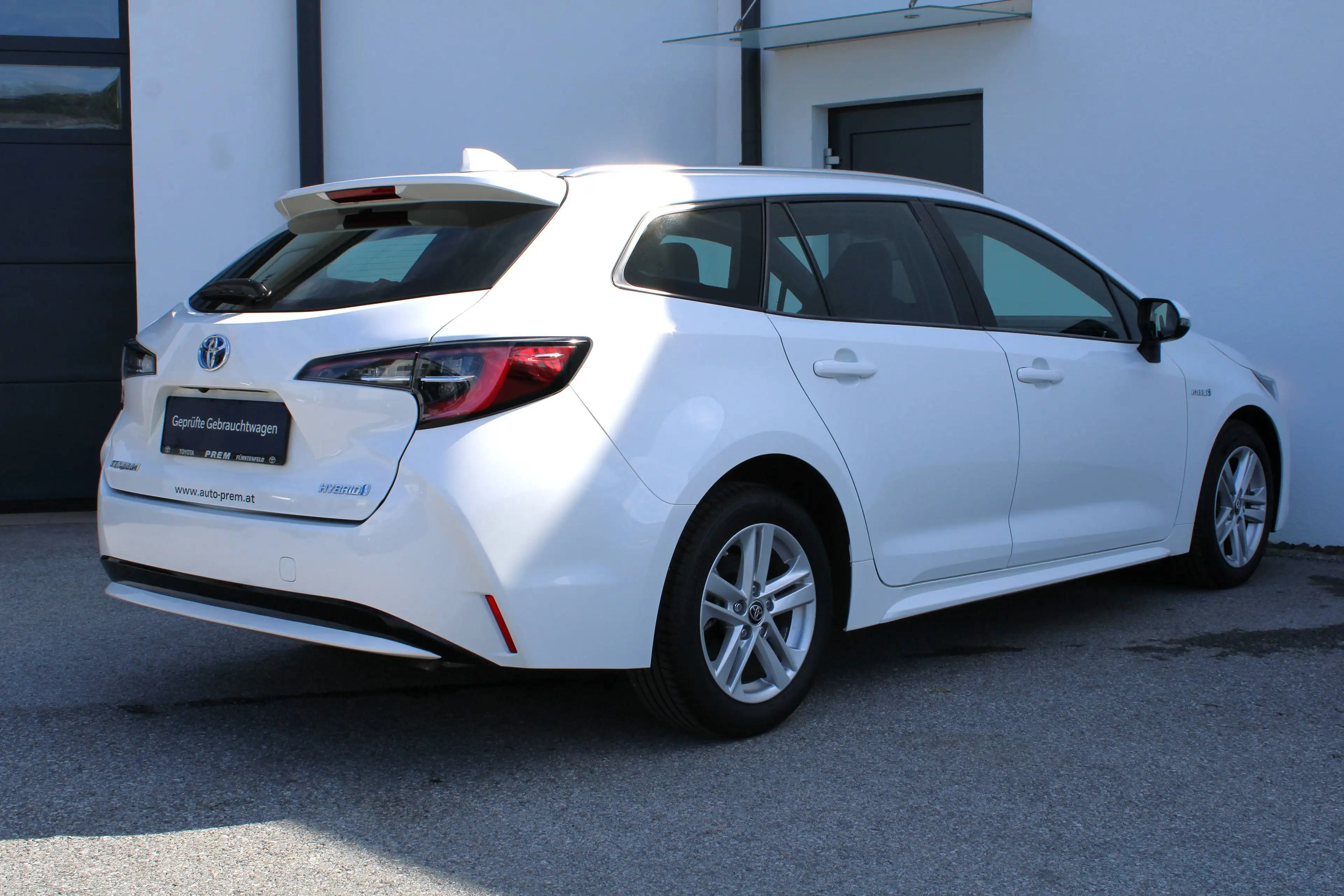 Toyota Corolla Kombi 1.8 Hybrid "ACTIVE" Aut. mit Driver Assist Paket aus 1. Besitz! — photo 7