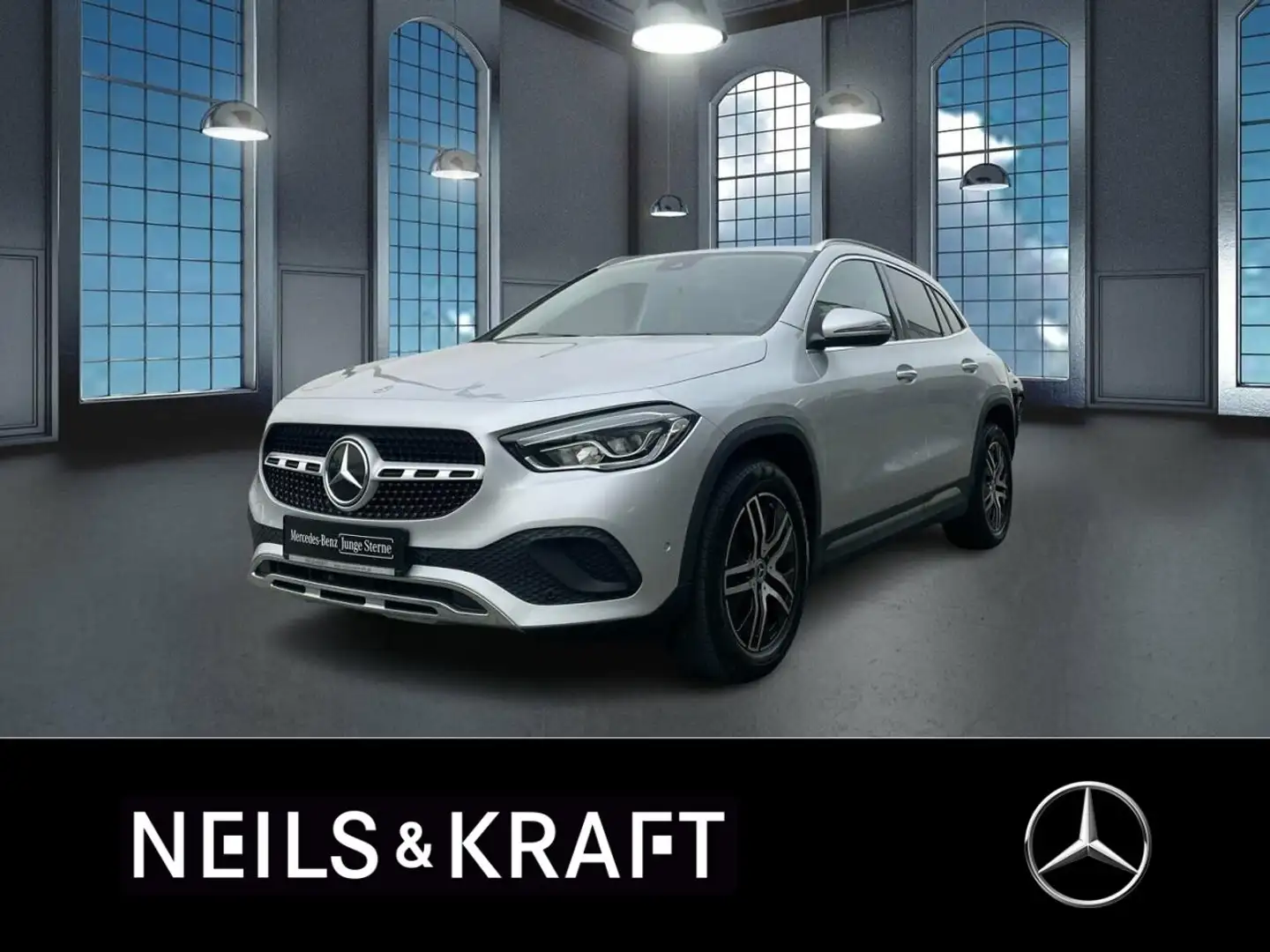 Mercedes-Benz GLA 220 d 4MATIC PROGRESSIVE+TOTW+KAM+LED+NAVI Silber - 1